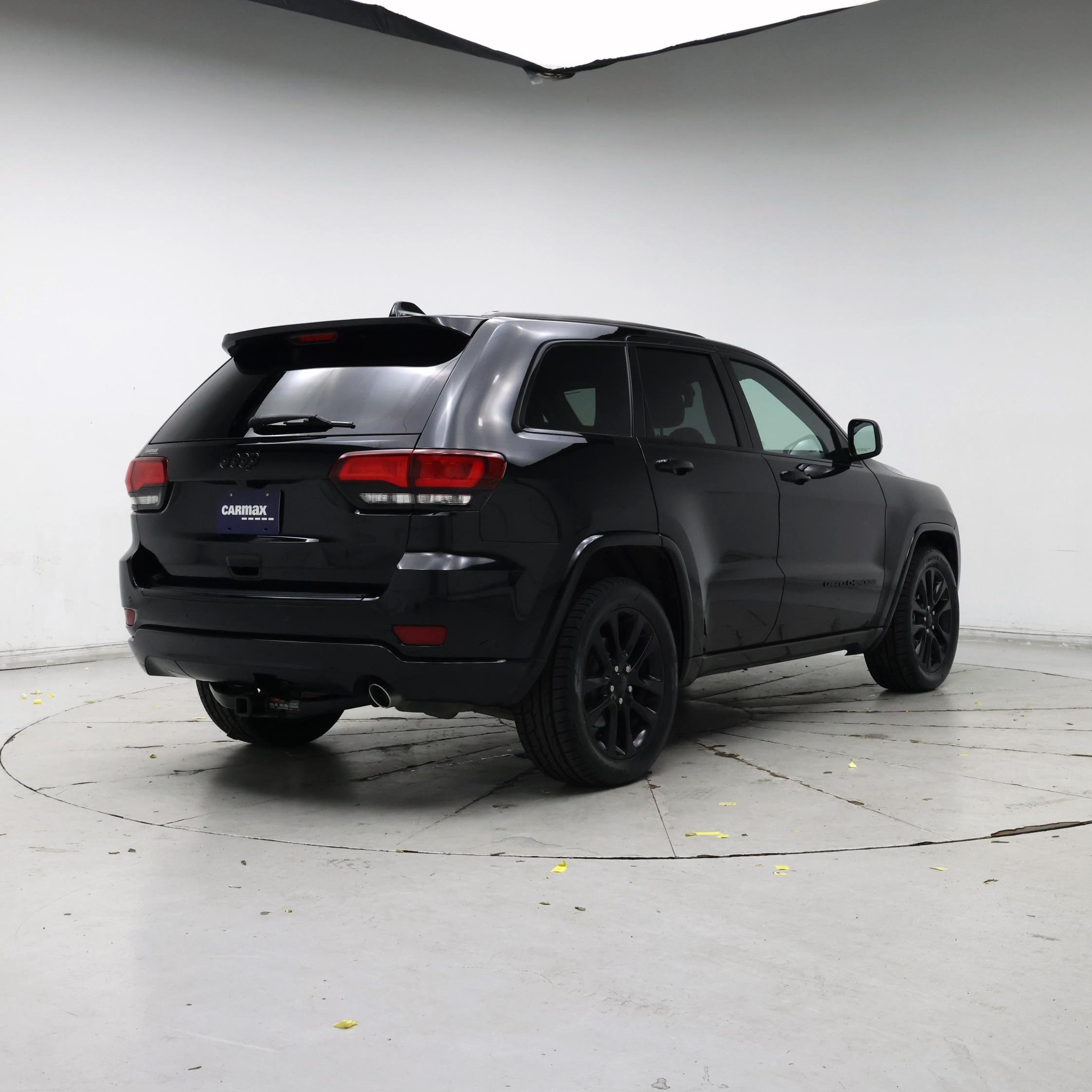 Thumbnail: 2018 Jeep Grand Cherokee - 8