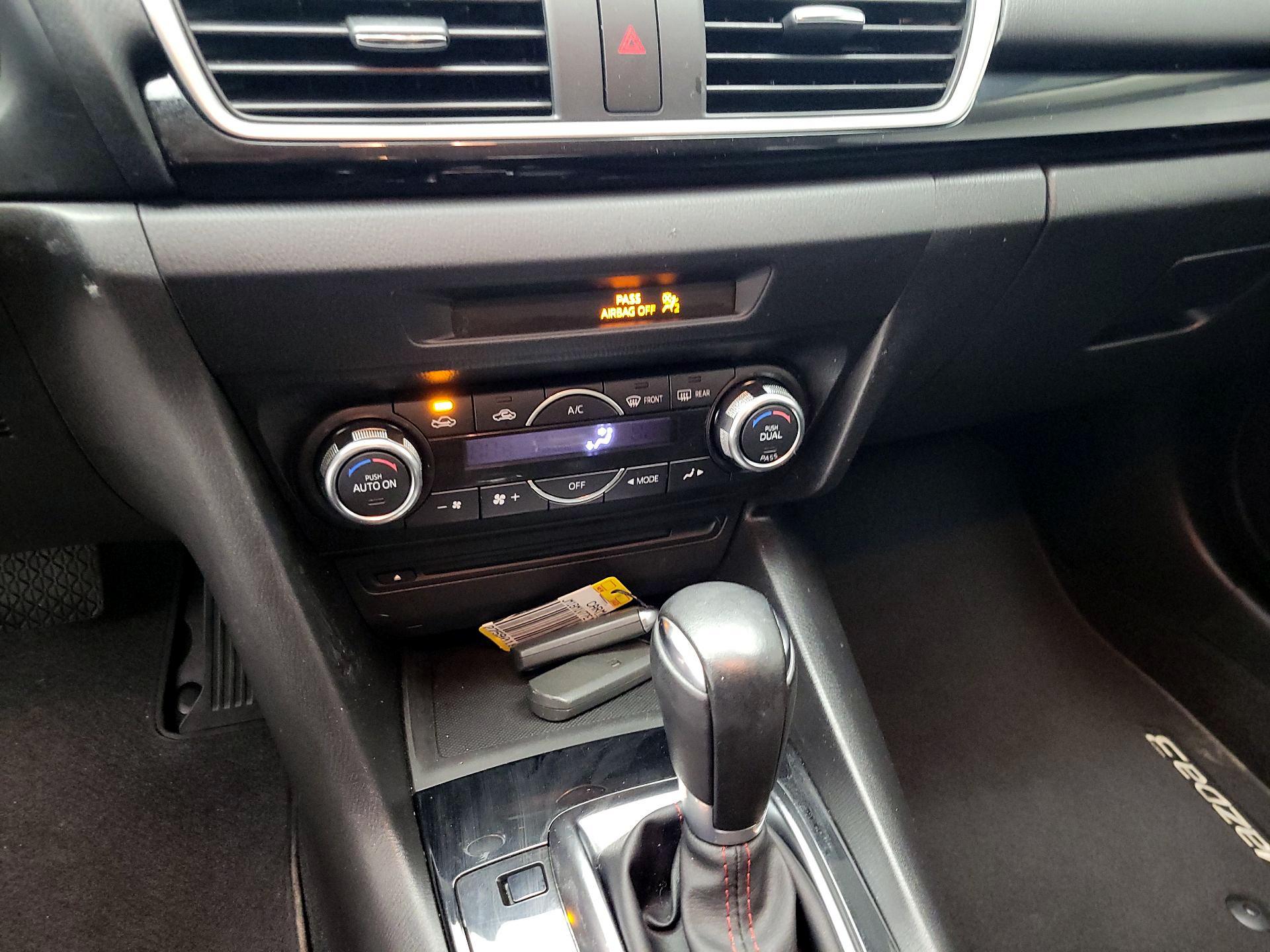 Thumbnail: 2014 Mazda Mazda3 - 17