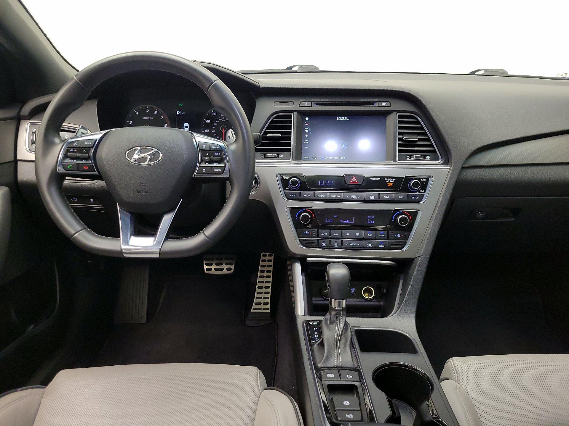 Thumbnail: 2017 Hyundai Sonata - 9