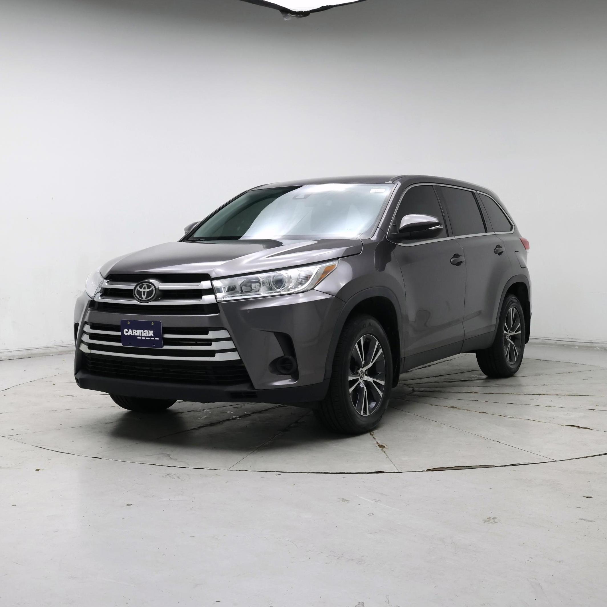 Thumbnail: 2019 Toyota Highlander - 4