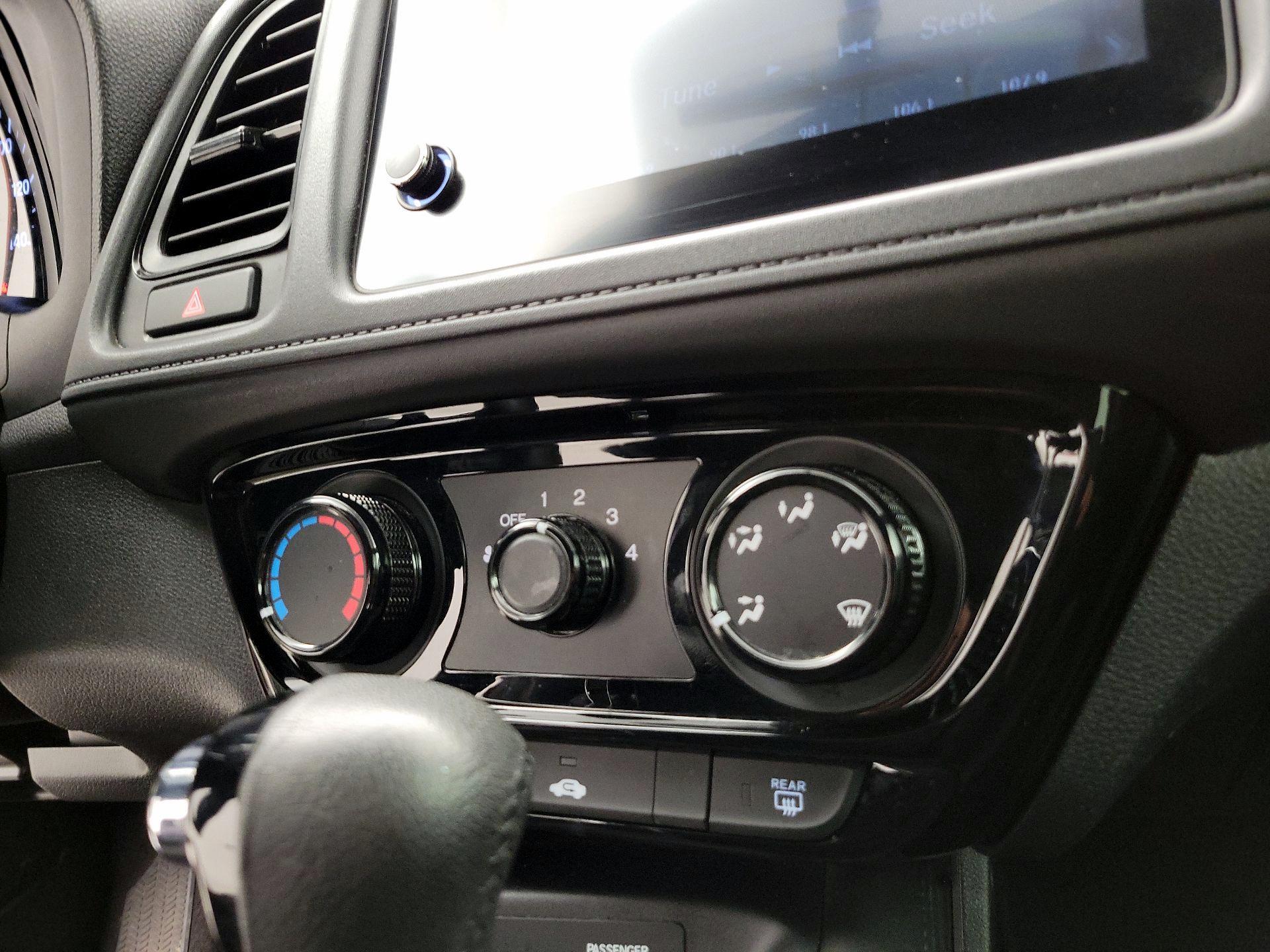 Thumbnail: 2019 Honda HR-V - 16