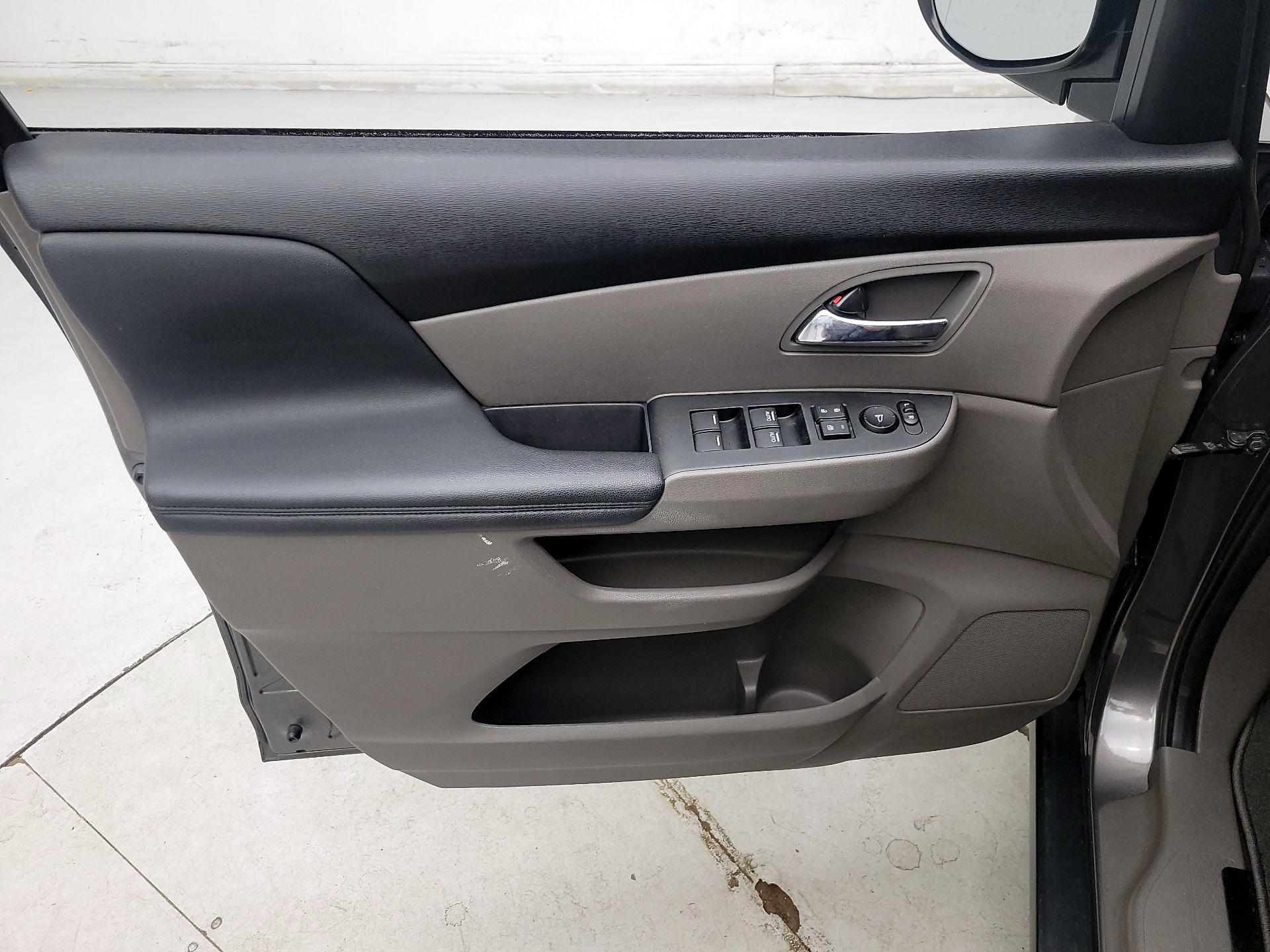 Thumbnail: 2014 Honda Odyssey - 12