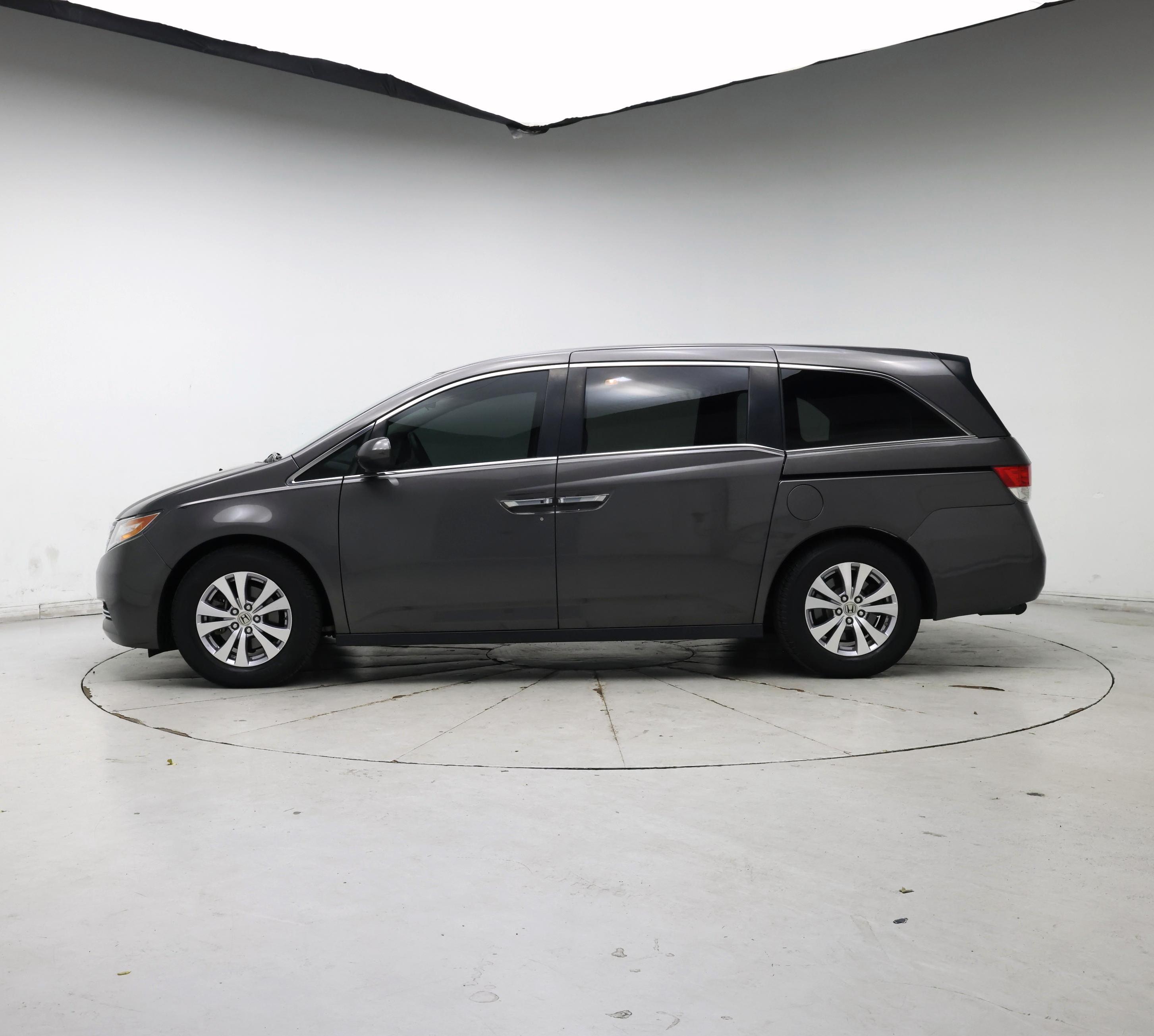 Thumbnail: 2014 Honda Odyssey - 3