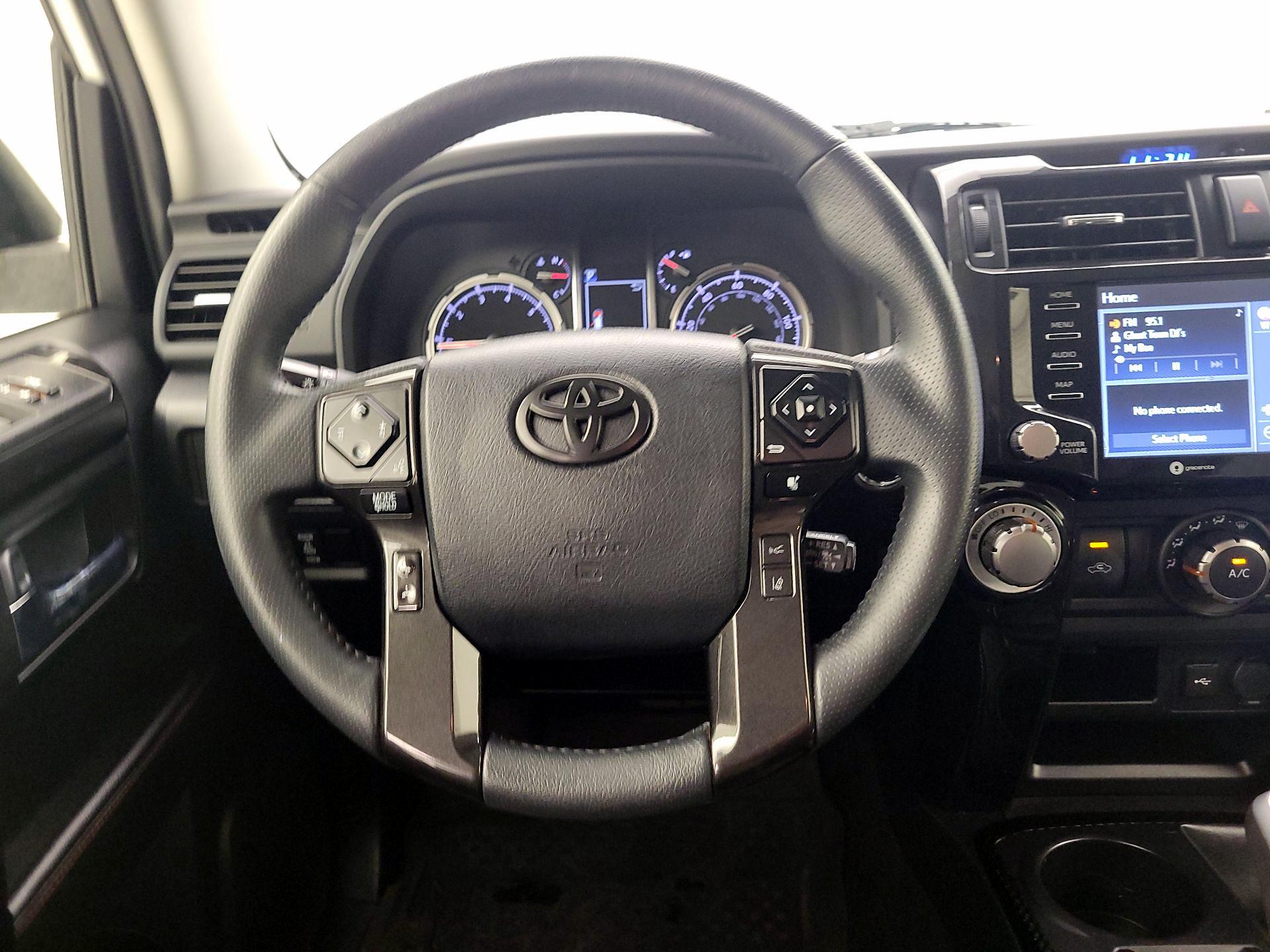 Thumbnail: 2021 Toyota 4Runner - 10