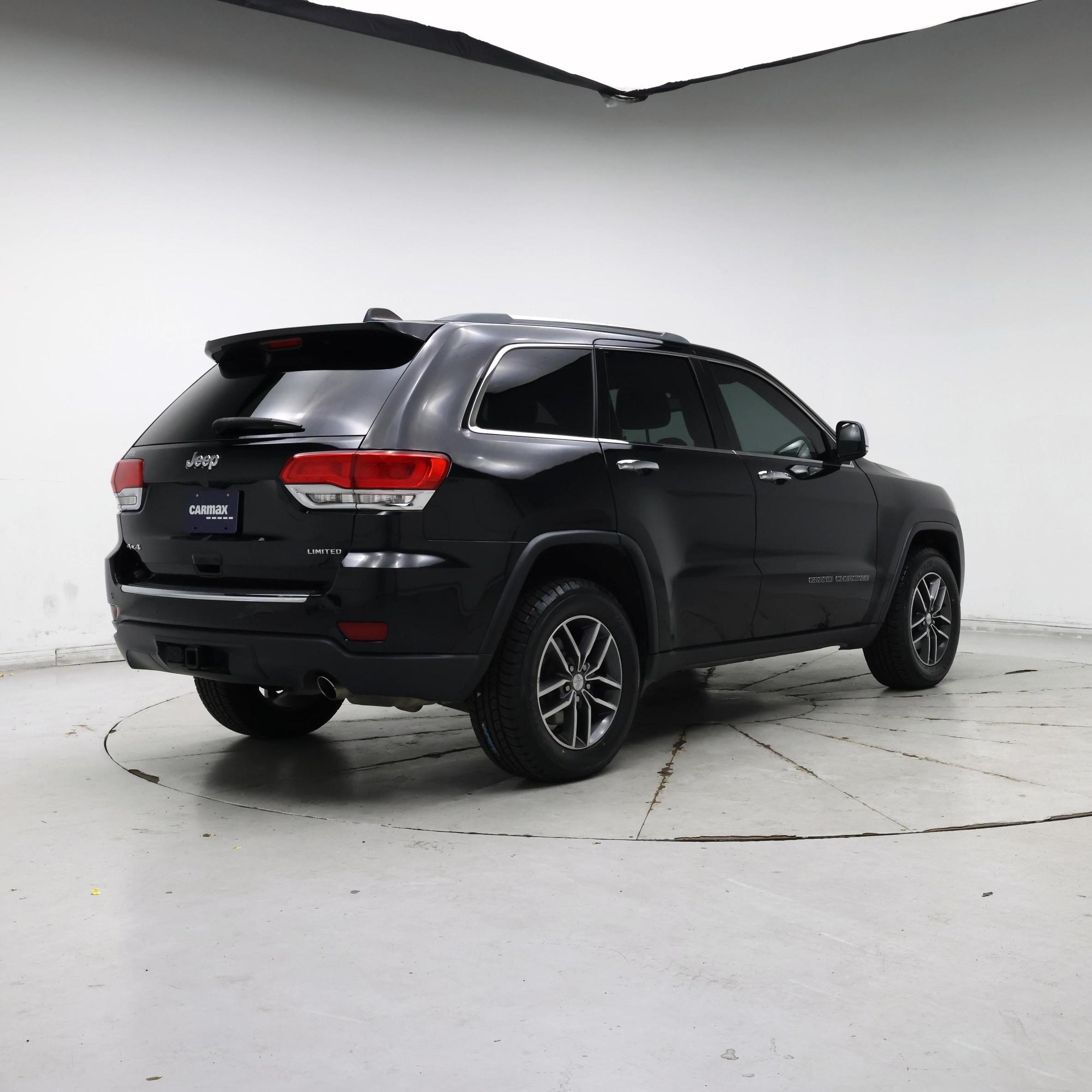Thumbnail: 2018 Jeep Grand Cherokee - 8