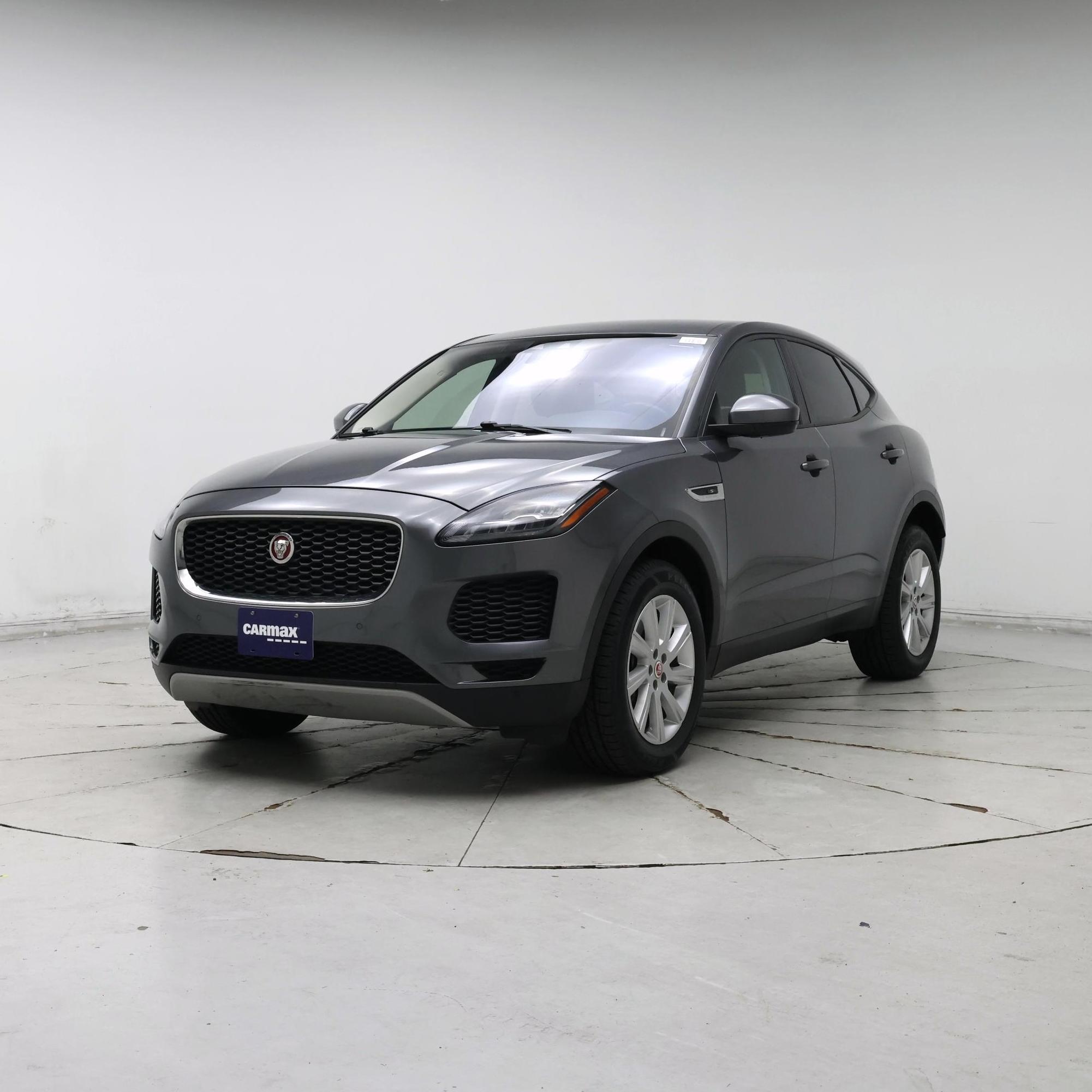 Thumbnail: 2019 Jaguar E-Pace - 4
