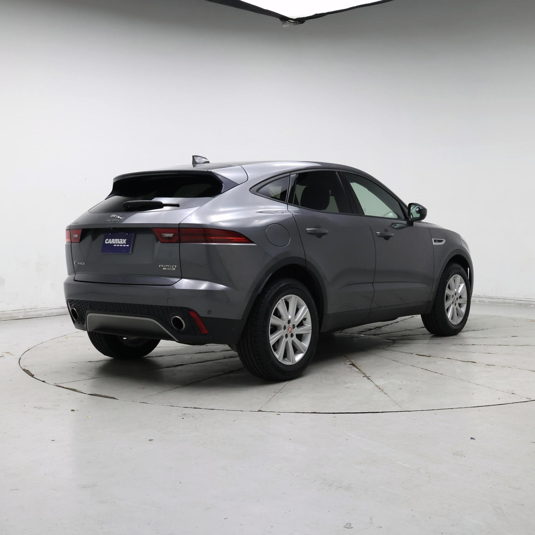 Thumbnail: 2019 Jaguar E-Pace - 8