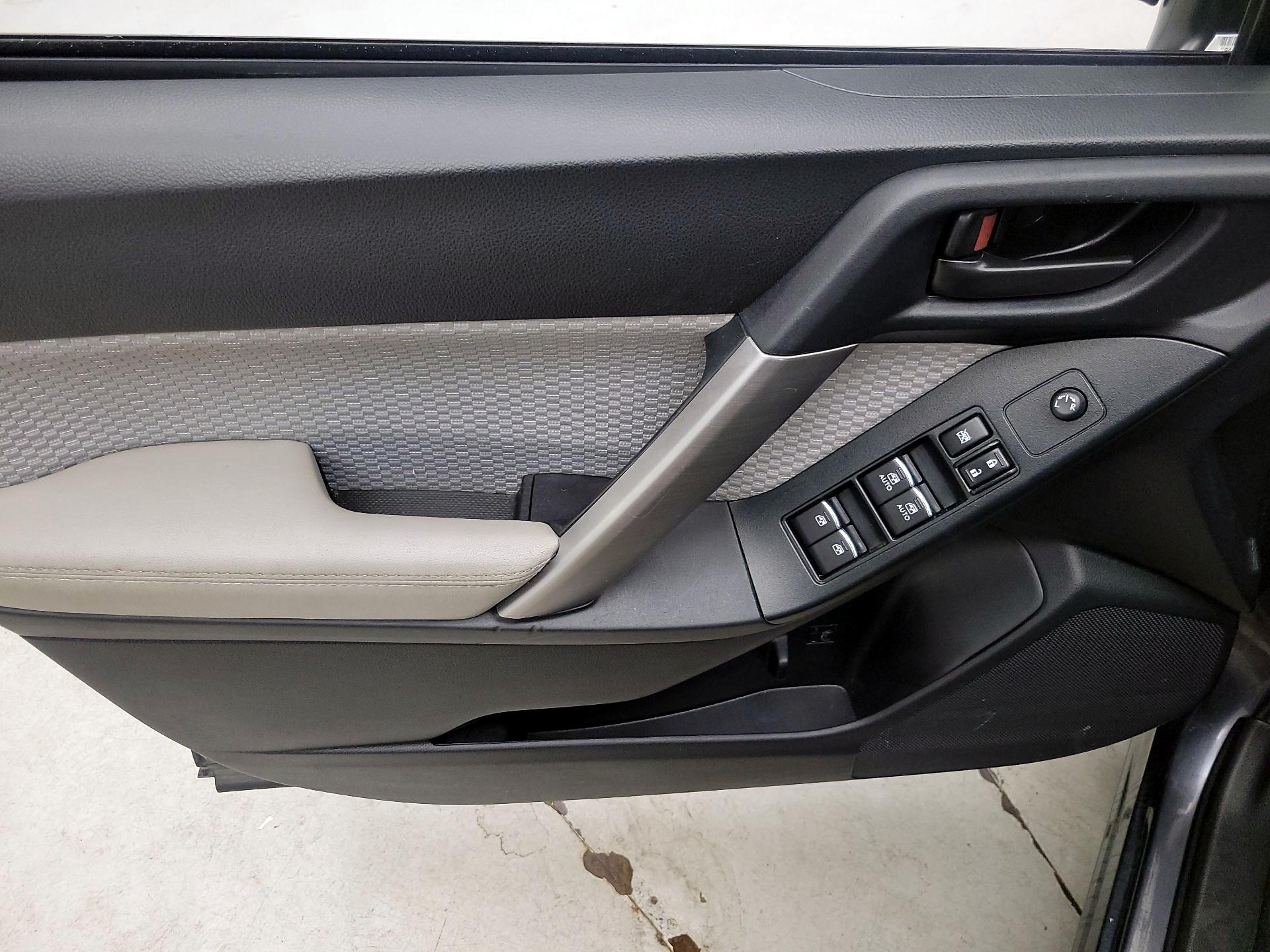 Thumbnail: 2018 Subaru Forester - 12