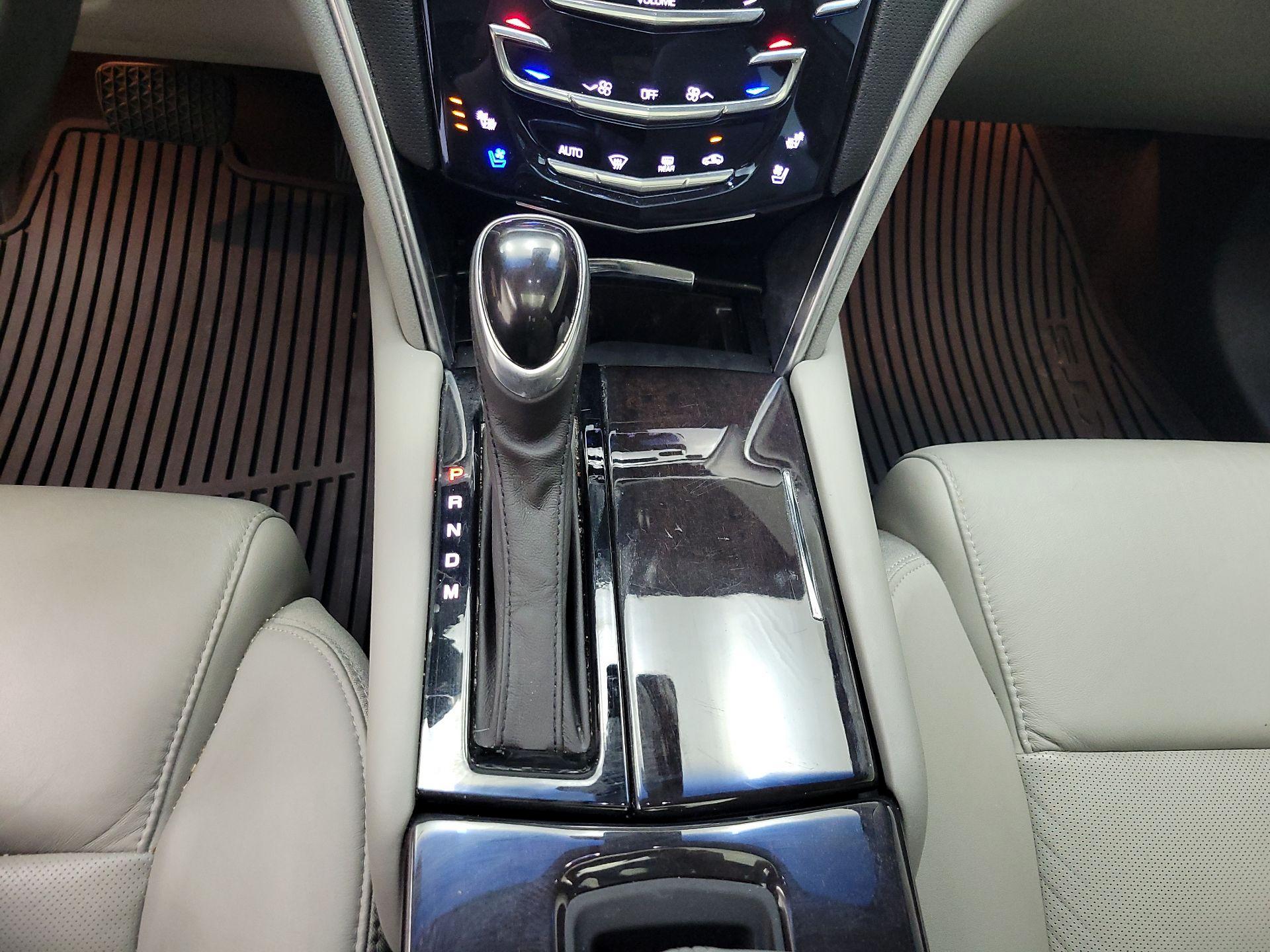 Thumbnail: 2017 Cadillac XTS - 18