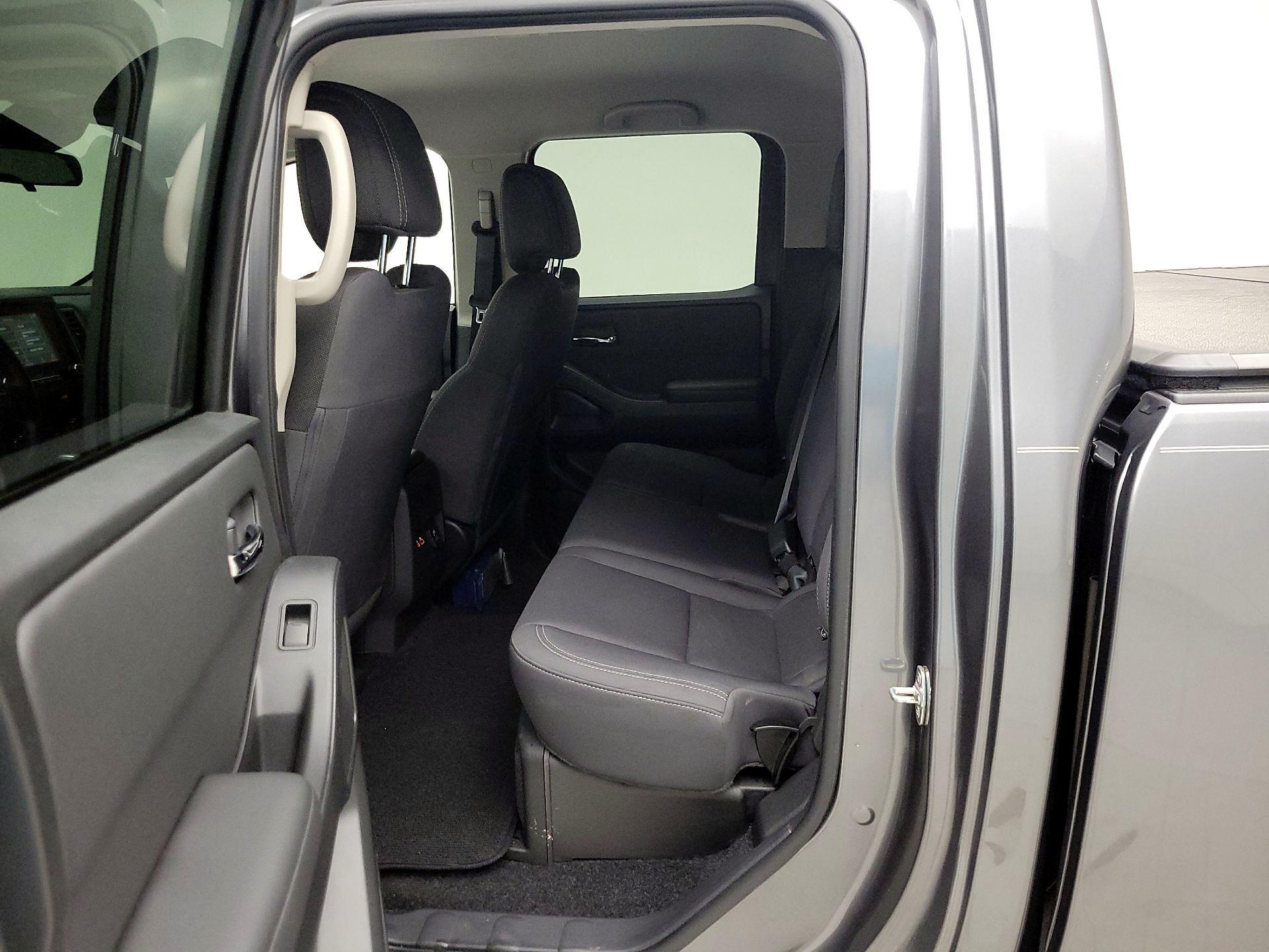 Thumbnail: 2024 Nissan Frontier - 19
