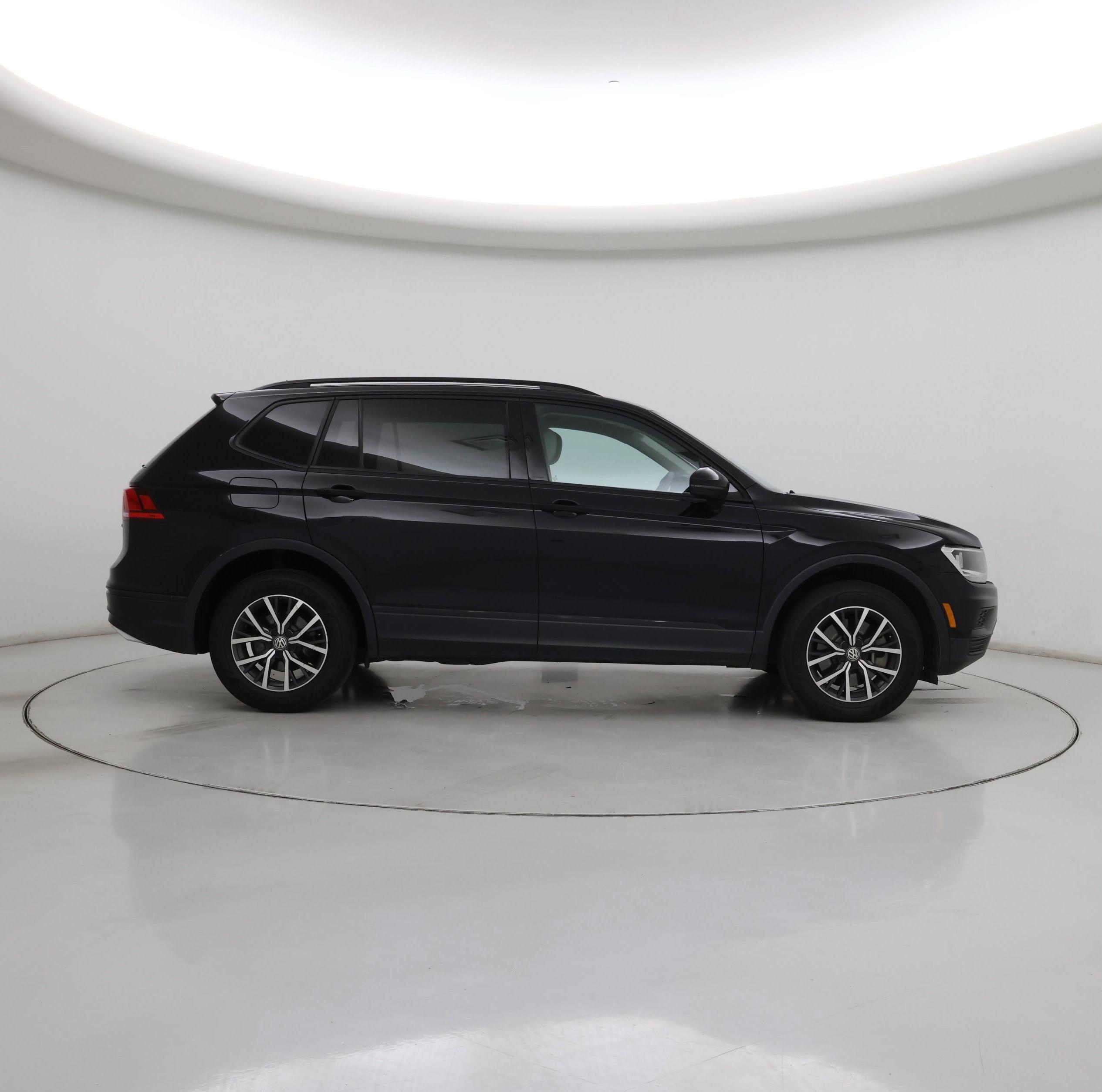 Thumbnail: 2021 Volkswagen Tiguan - 7