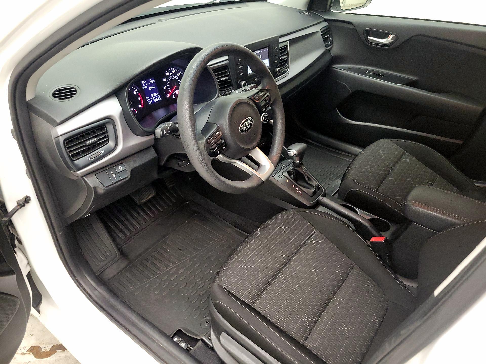 Thumbnail: 2018 Kia Rio - 11