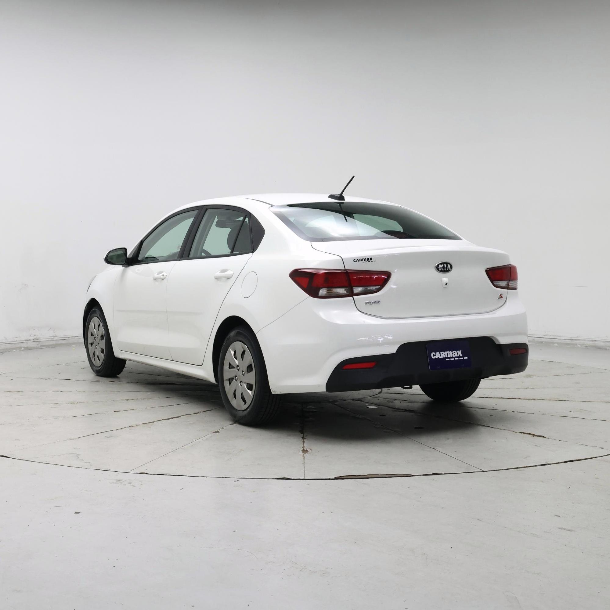 Thumbnail: 2018 Kia Rio - 2