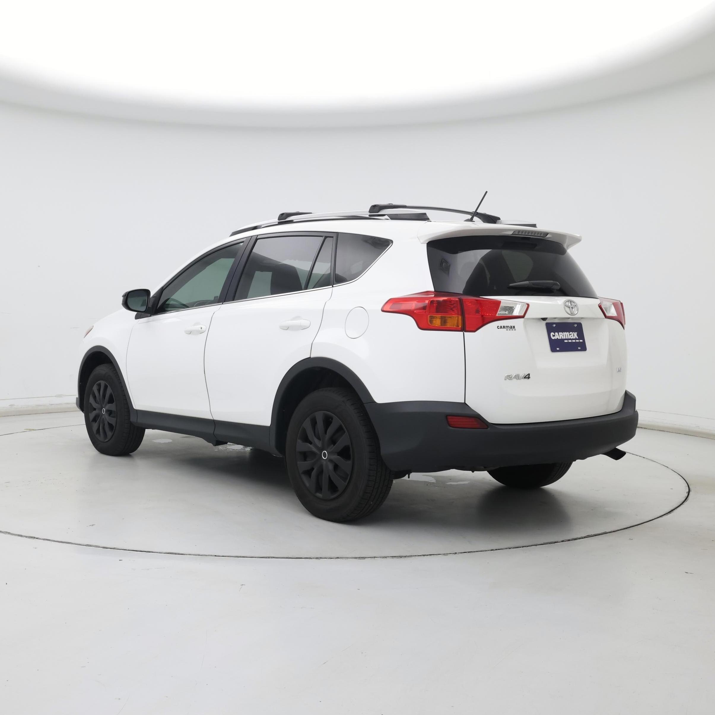 Thumbnail: 2015 Toyota RAV4 - 2