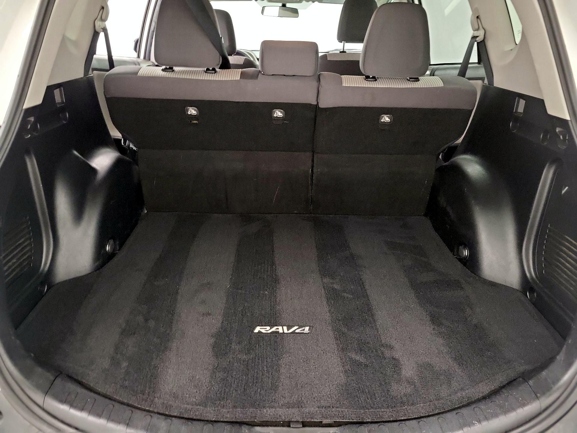 Thumbnail: 2015 Toyota RAV4 - 20