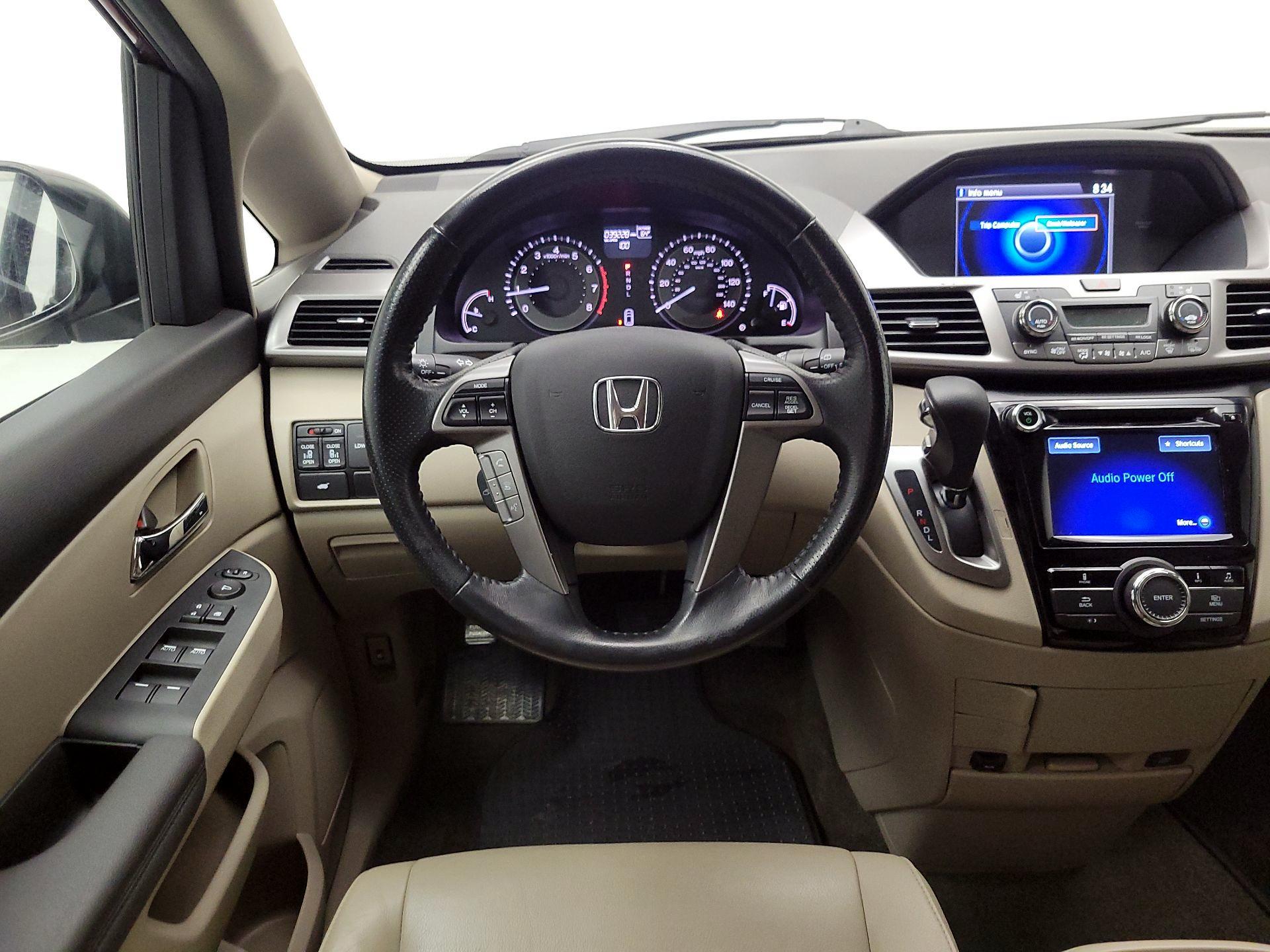 Thumbnail: 2016 Honda Odyssey - 10