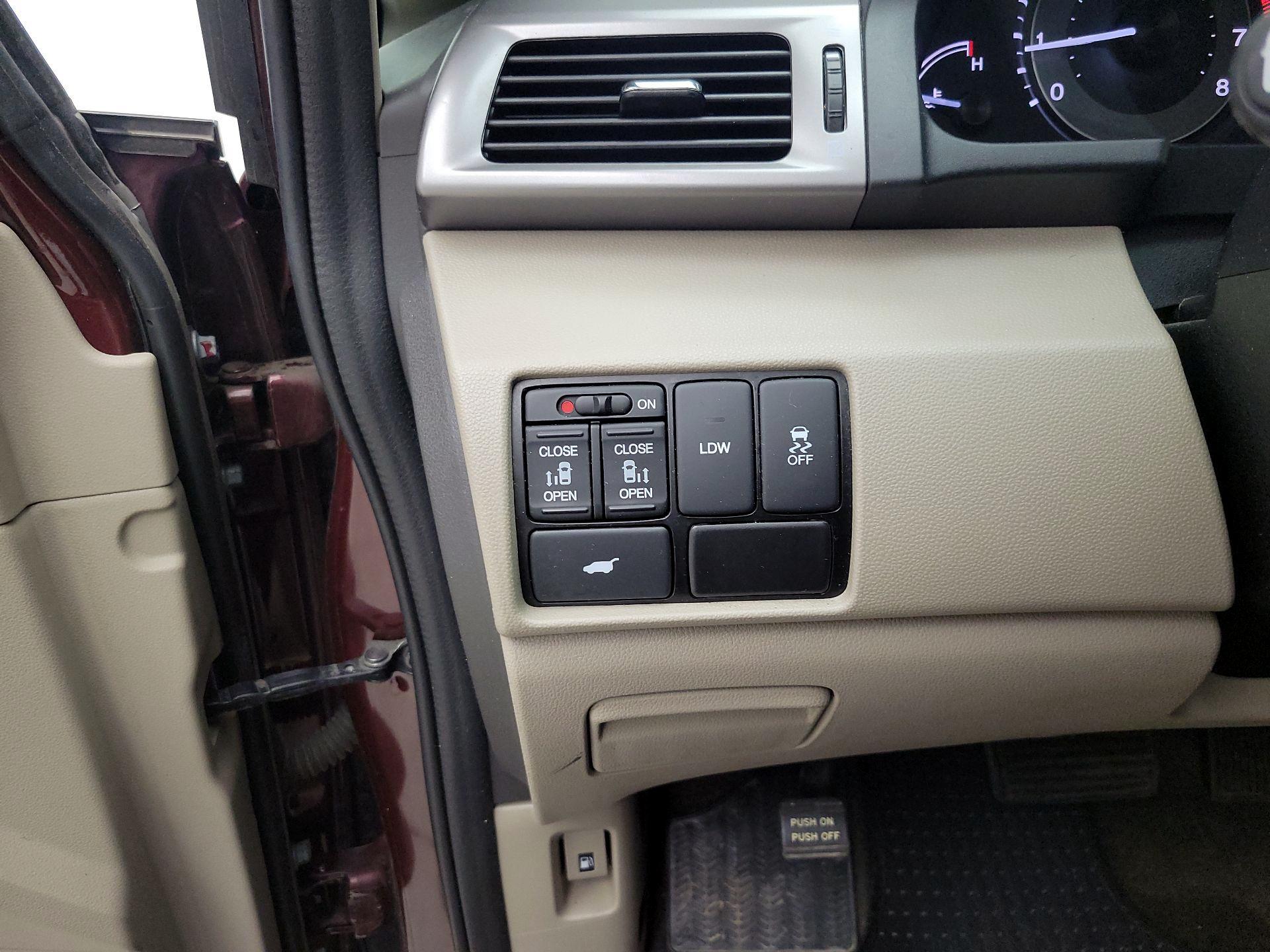 Thumbnail: 2016 Honda Odyssey - 13