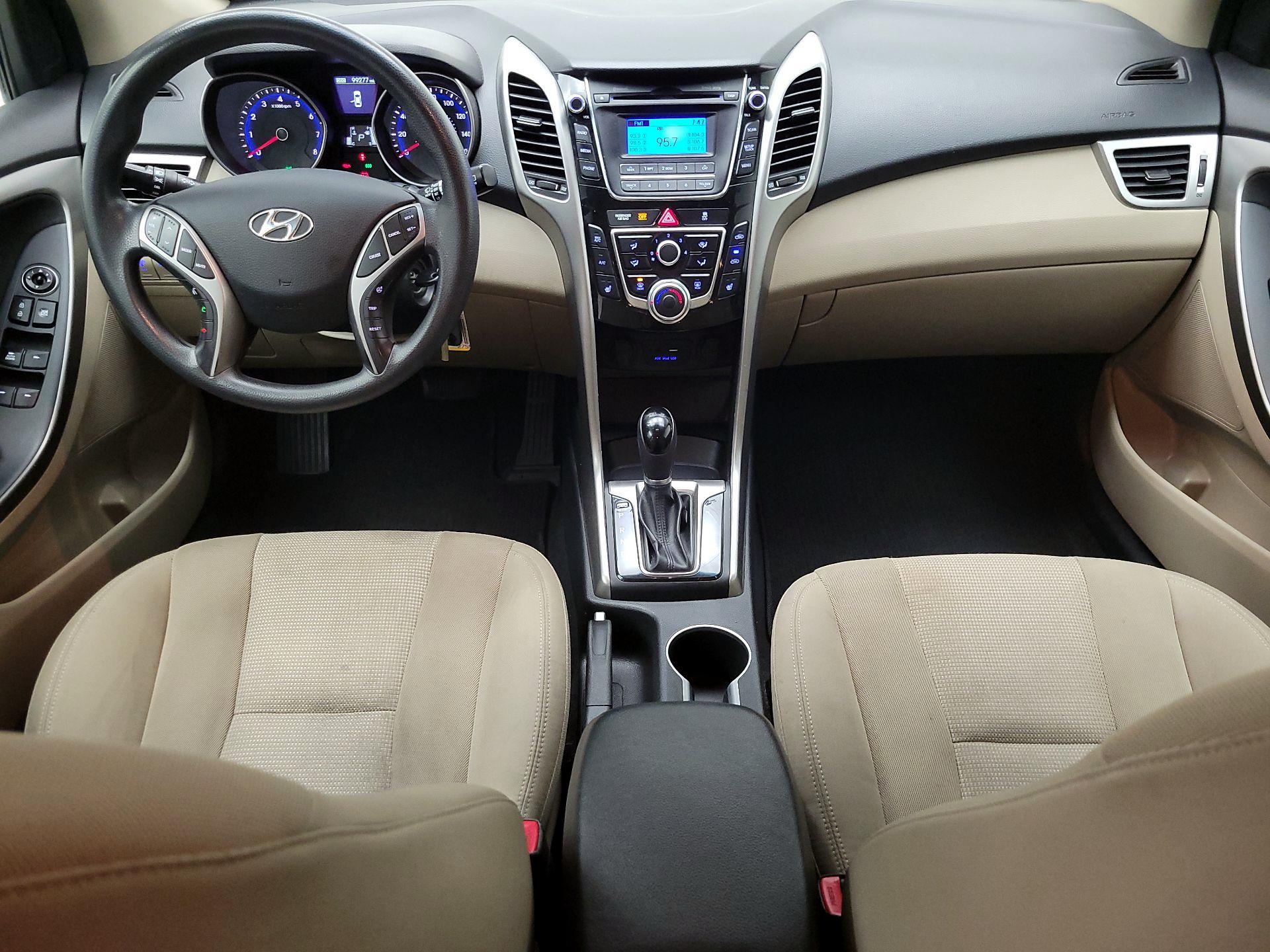 Thumbnail: 2016 Hyundai Elantra - 9