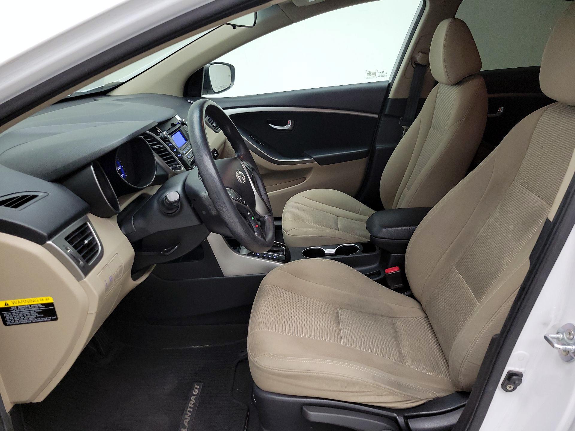 Thumbnail: 2016 Hyundai Elantra - 11