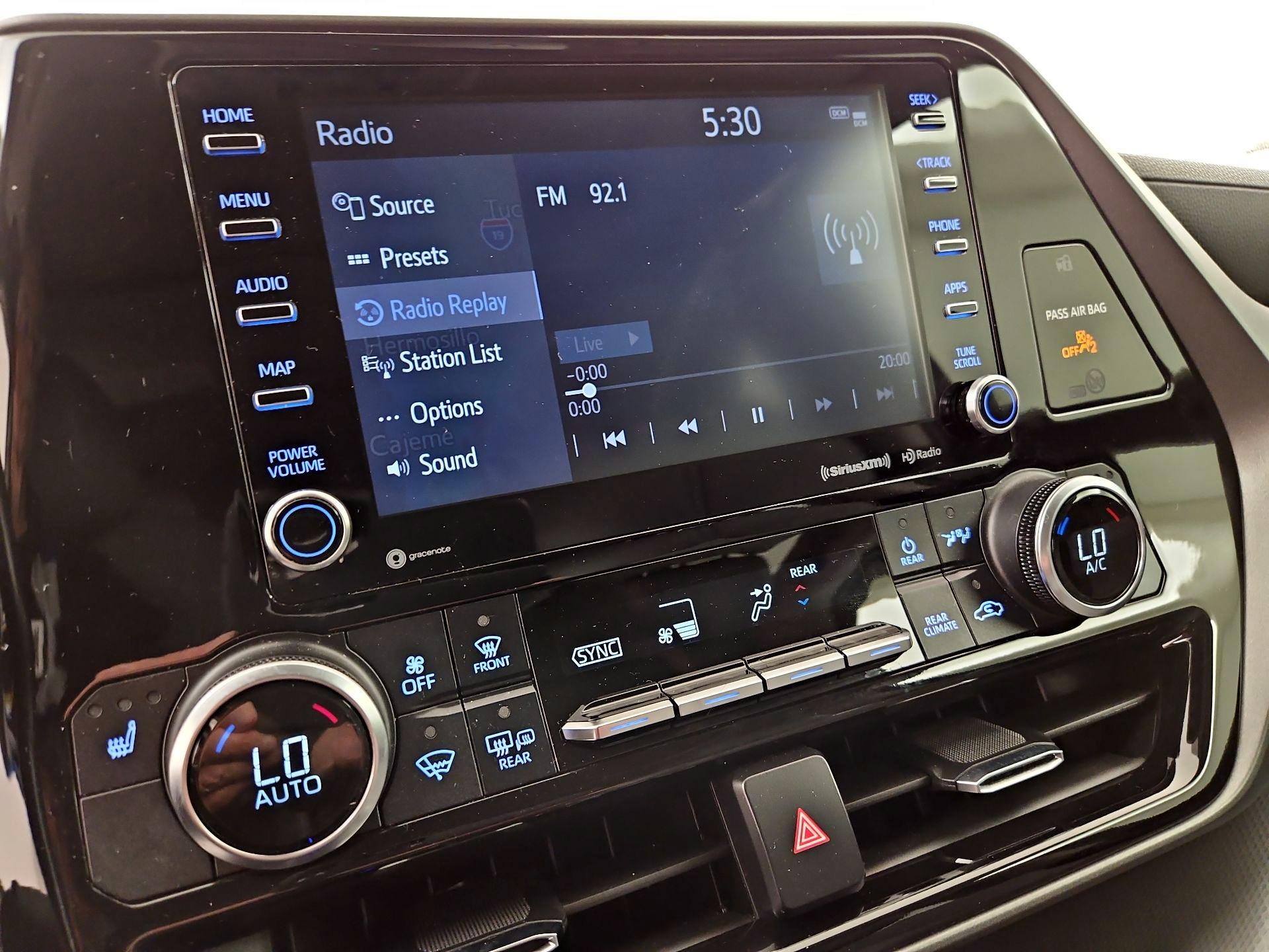 Thumbnail: 2021 Toyota Highlander - 16