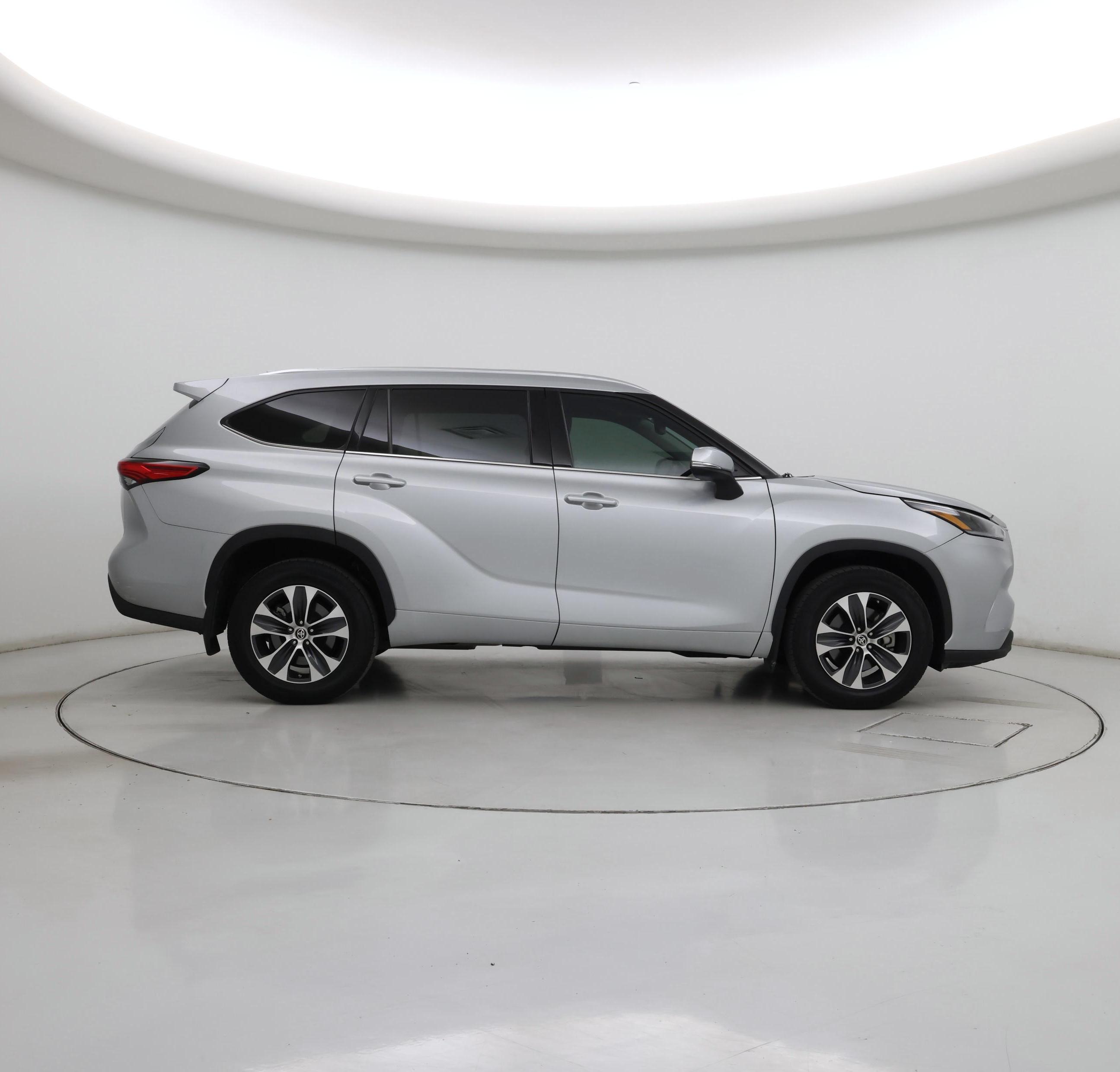 Thumbnail: 2021 Toyota Highlander - 7