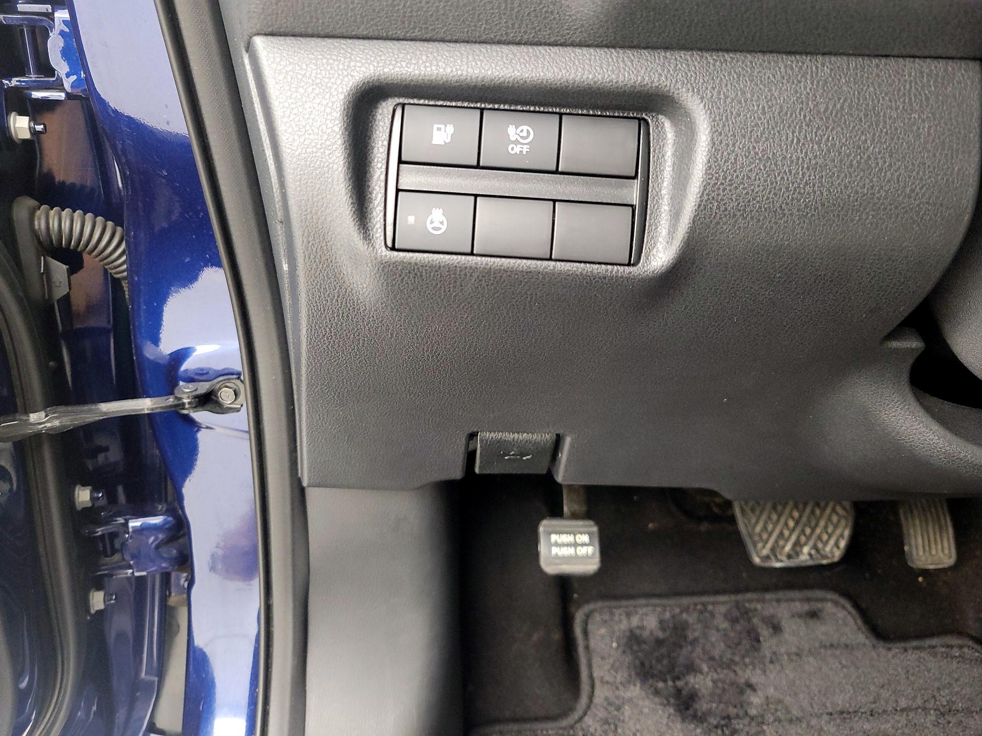 Thumbnail: 2019 Nissan Leaf - 13