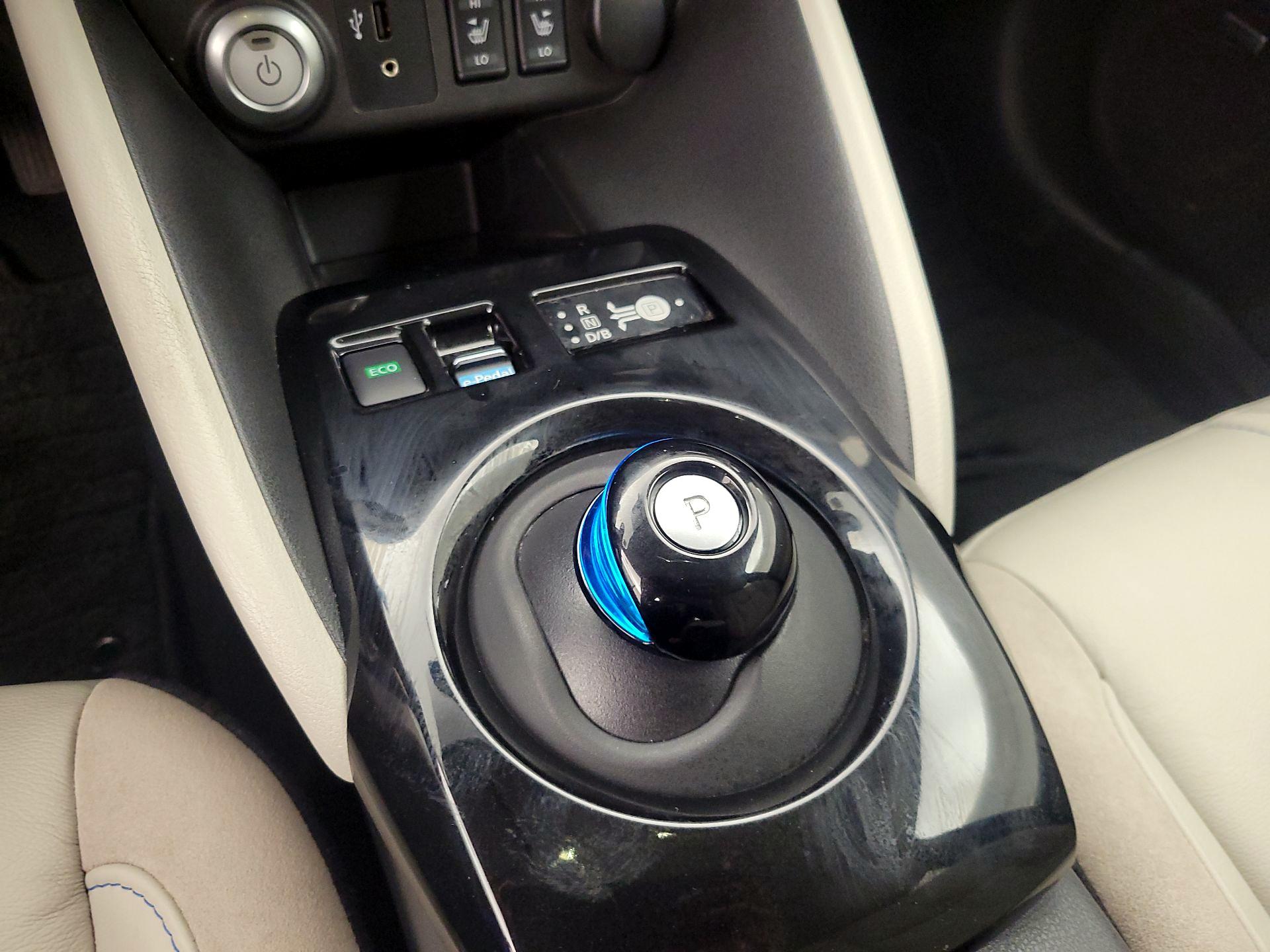 Thumbnail: 2019 Nissan Leaf - 18