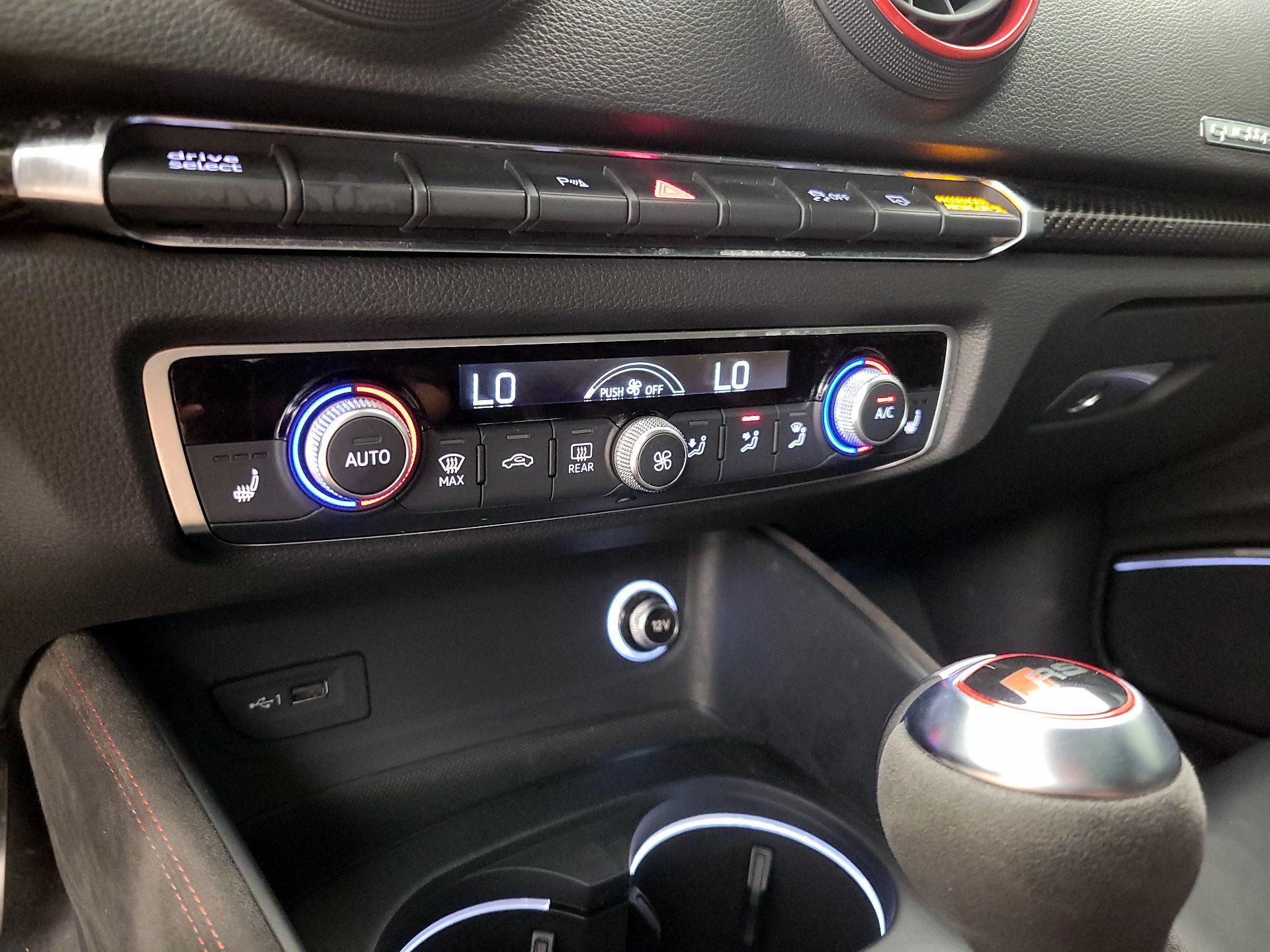 Thumbnail: 2019 Audi RS 3 - 17