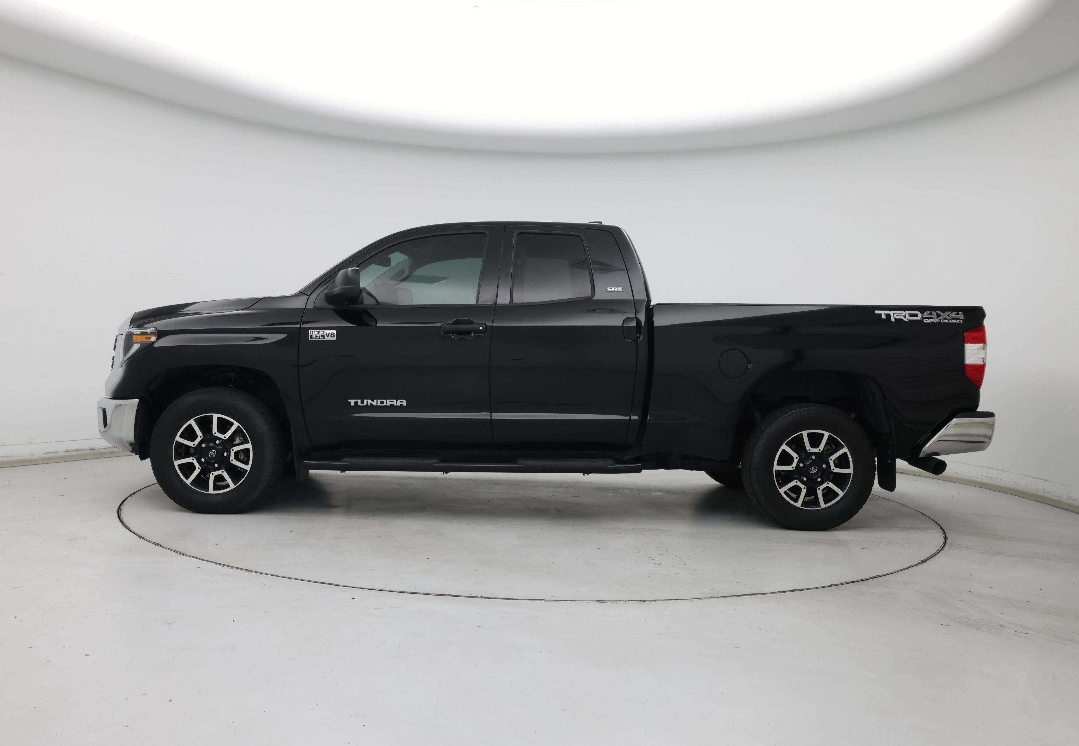 Thumbnail: 2020 Toyota Tundra - 3