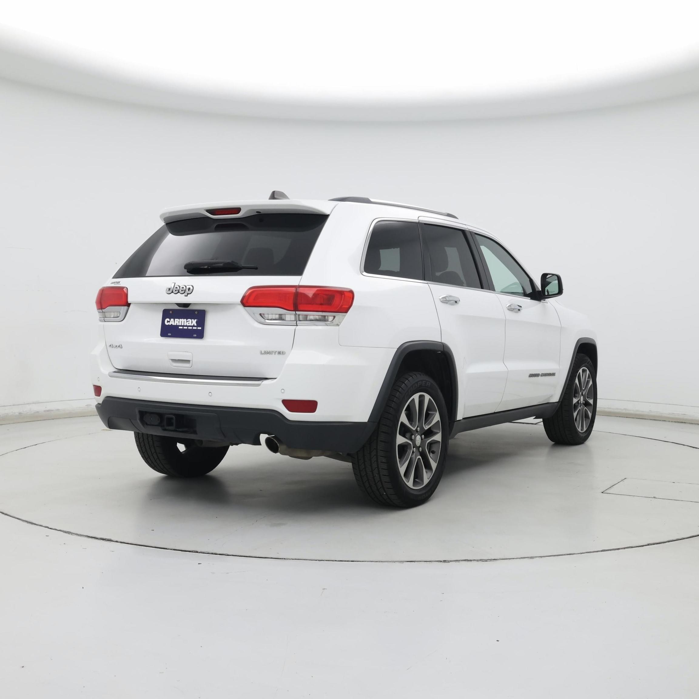 Thumbnail: 2018 Jeep Grand Cherokee - 8