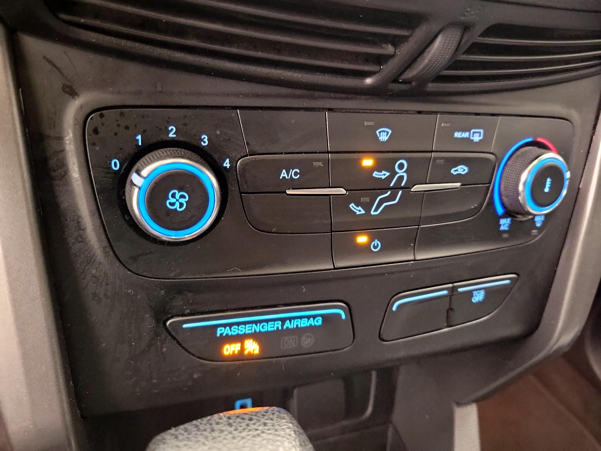 Thumbnail: 2018 Ford Escape - 16
