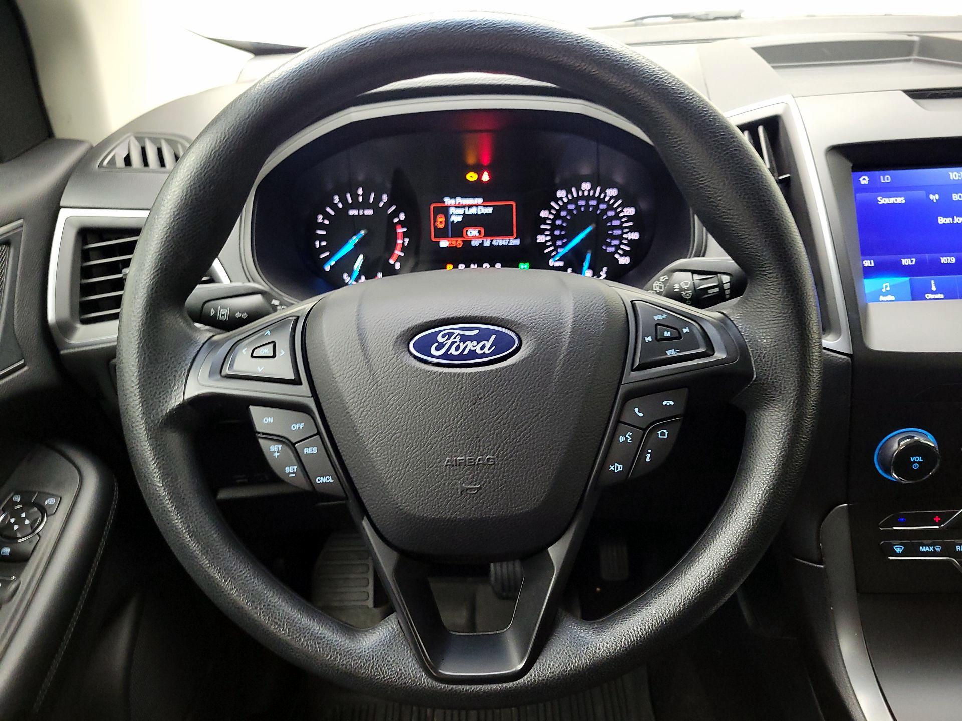 Thumbnail: 2020 Ford Edge - 10