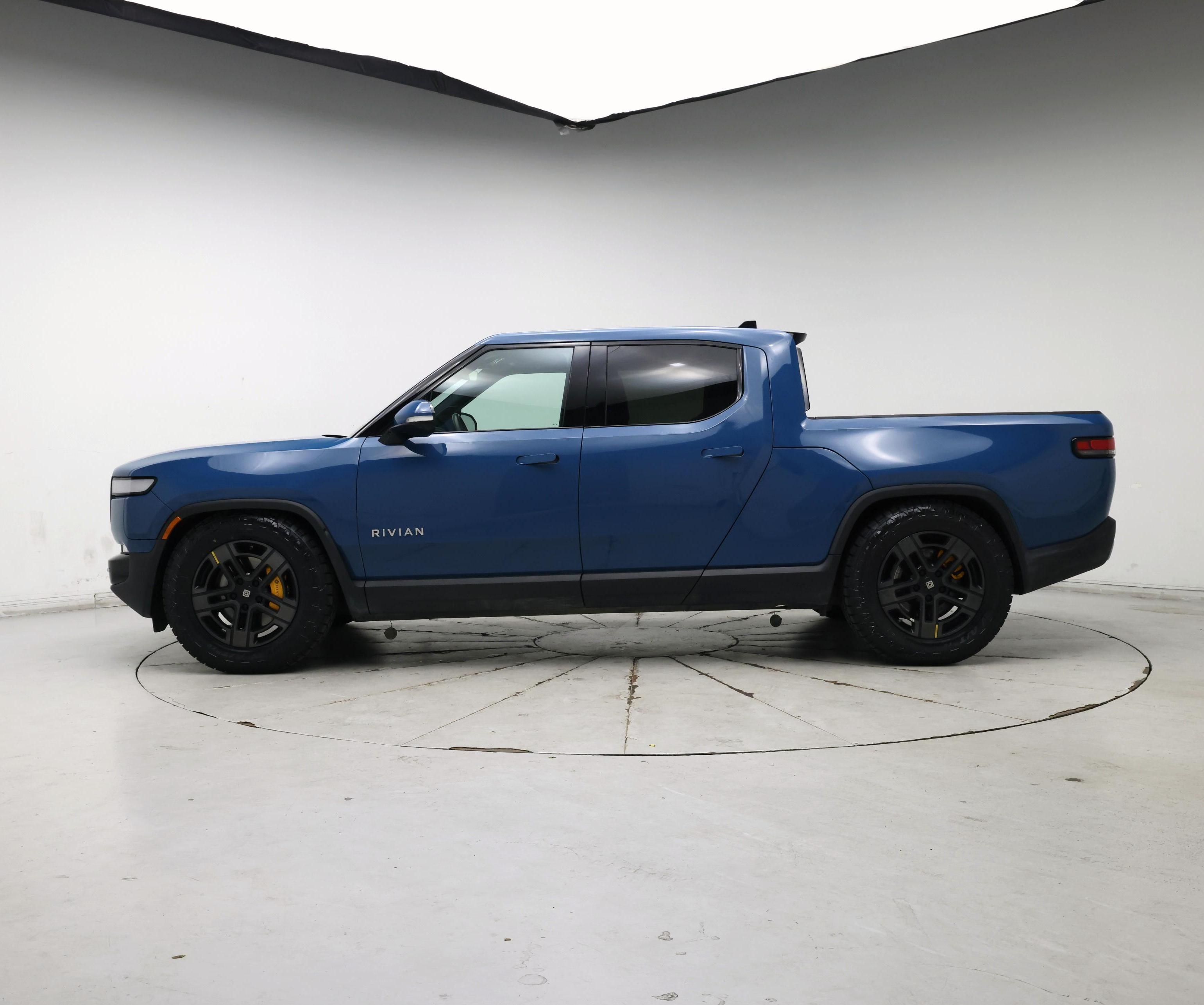 Thumbnail: 2023 Rivian R1T - 3