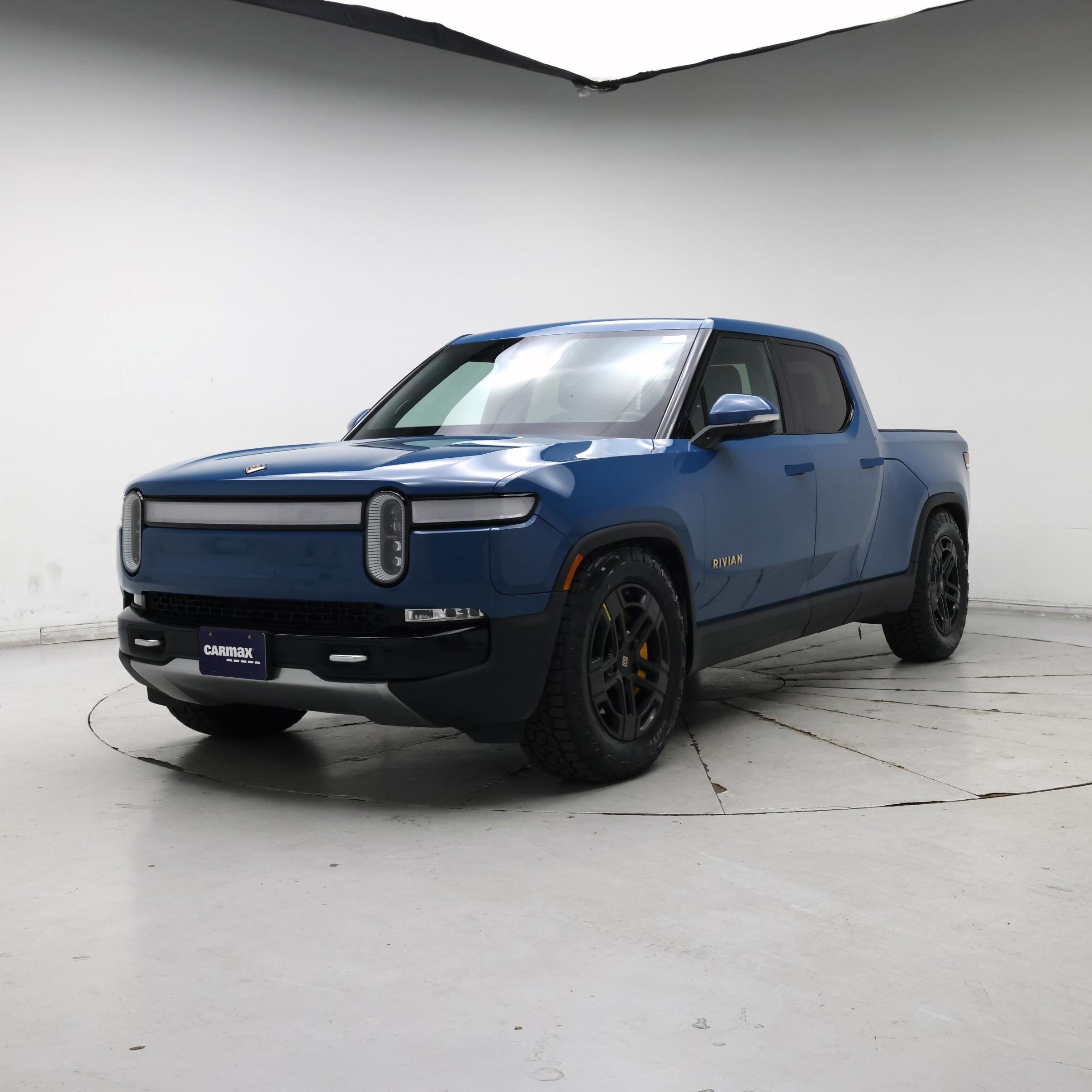 Thumbnail: 2023 Rivian R1T - 4