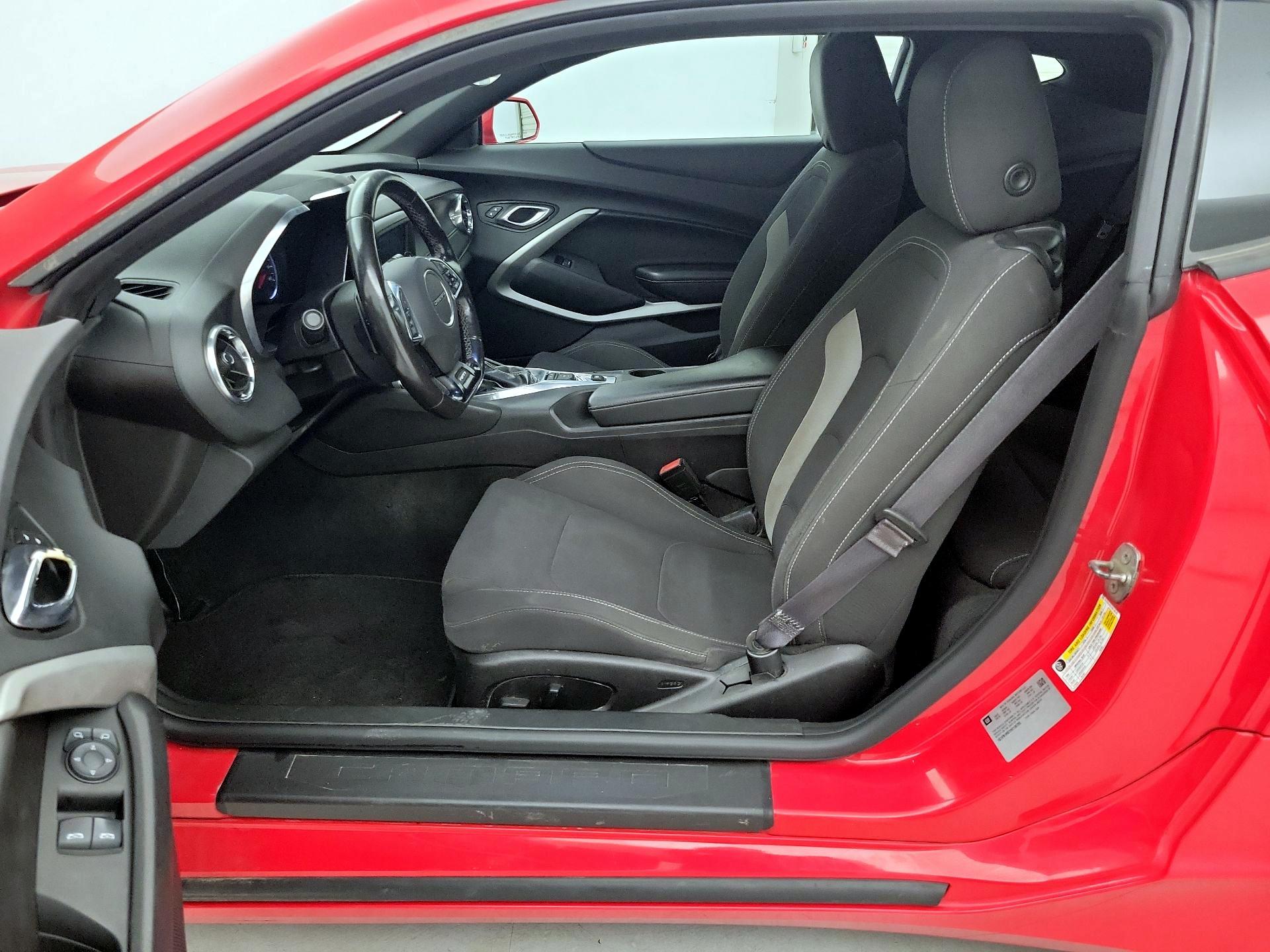 Thumbnail: 2017 Chevrolet Camaro - 11