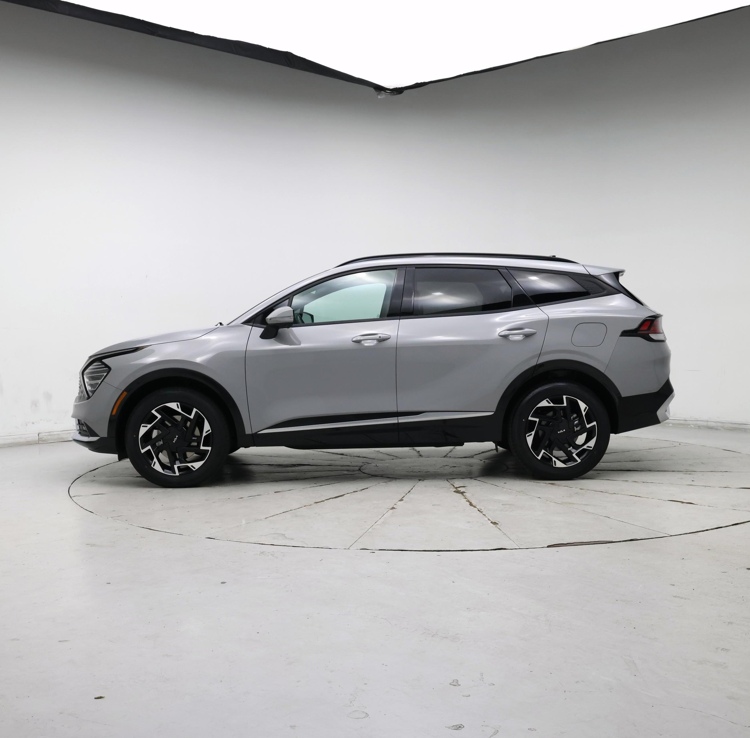 Thumbnail: 2023 Kia Sportage - 3