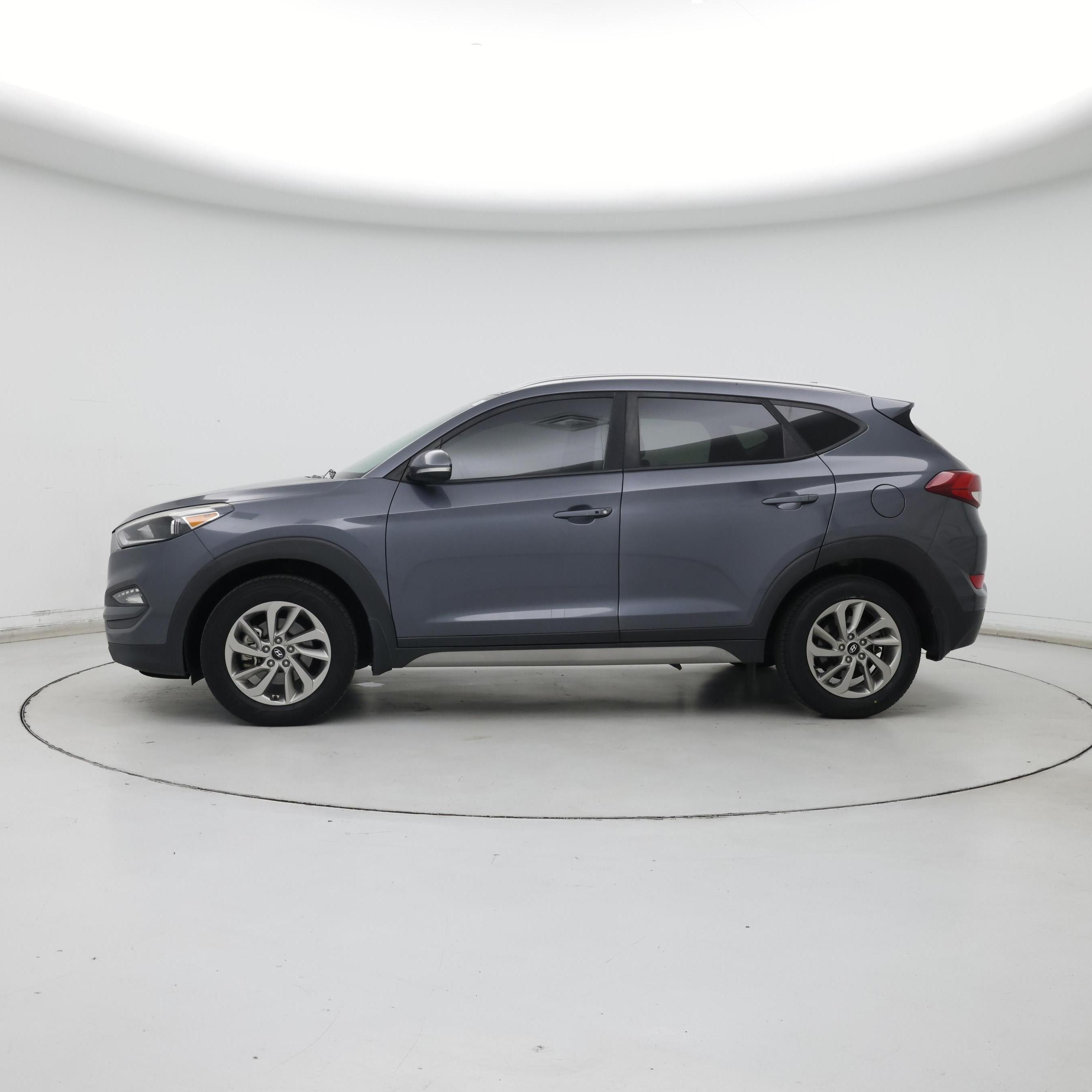 Thumbnail: 2017 Hyundai Tucson - 3