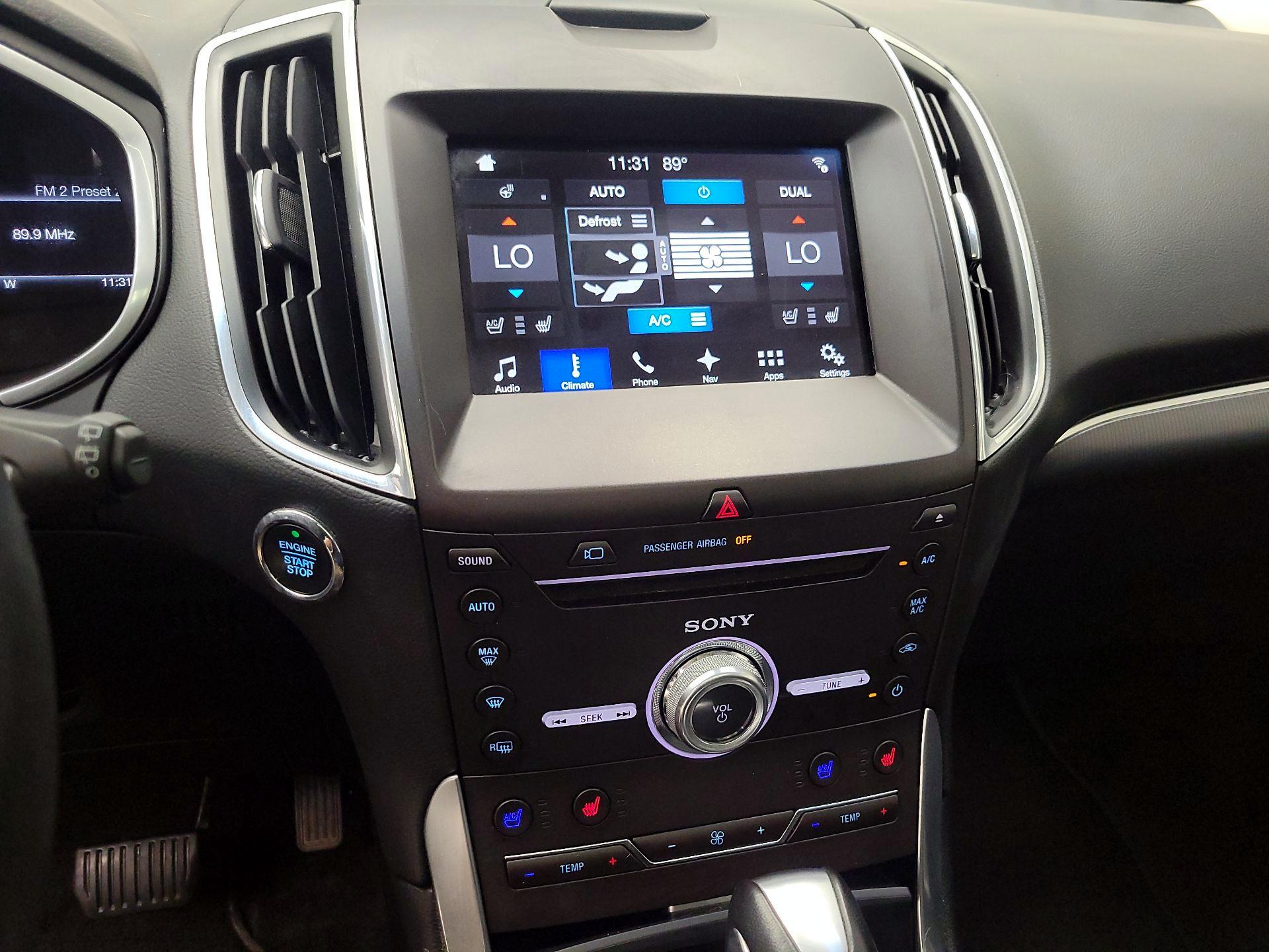 Thumbnail: 2017 Ford Edge - 17