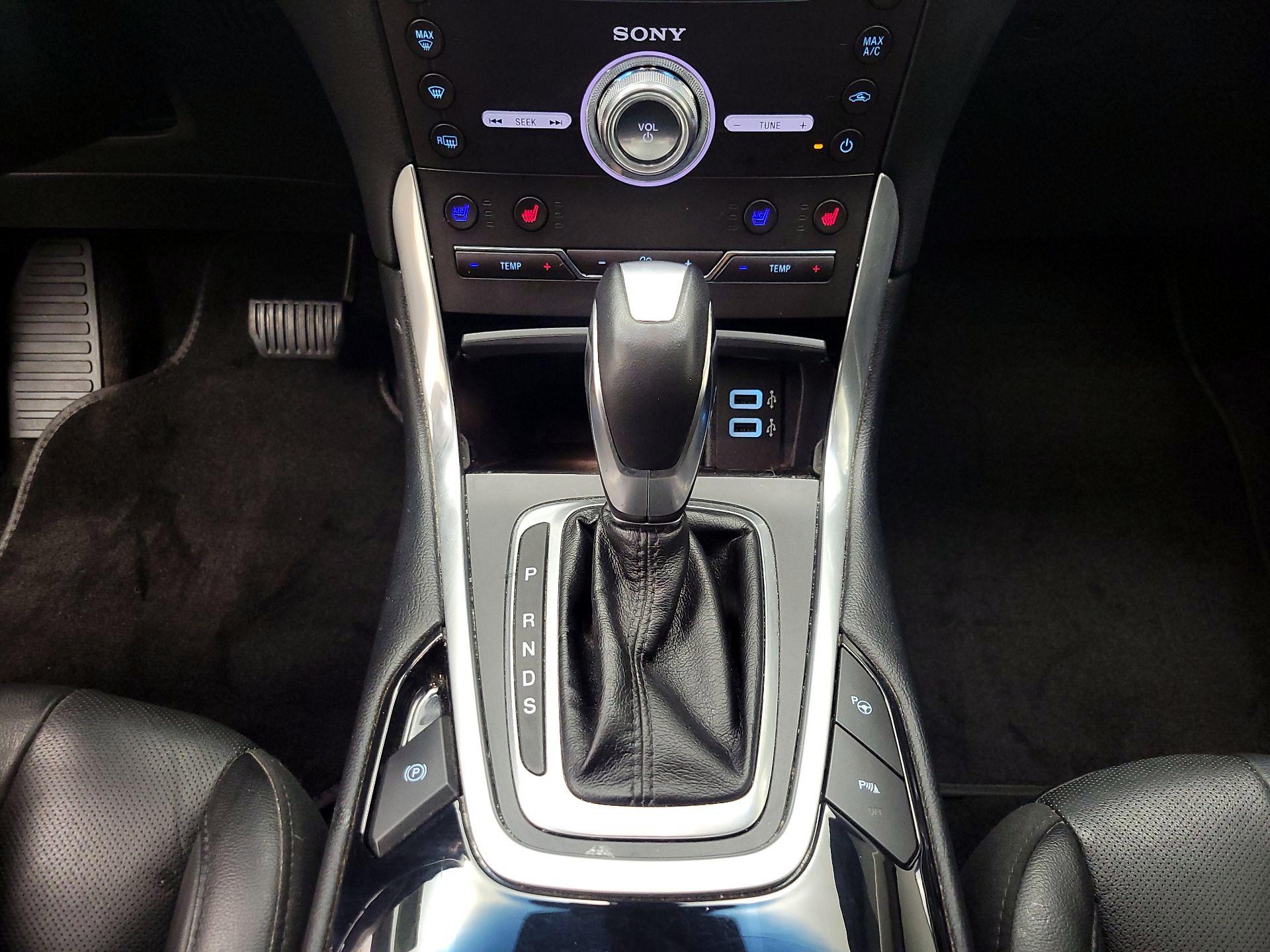 Thumbnail: 2017 Ford Edge - 18