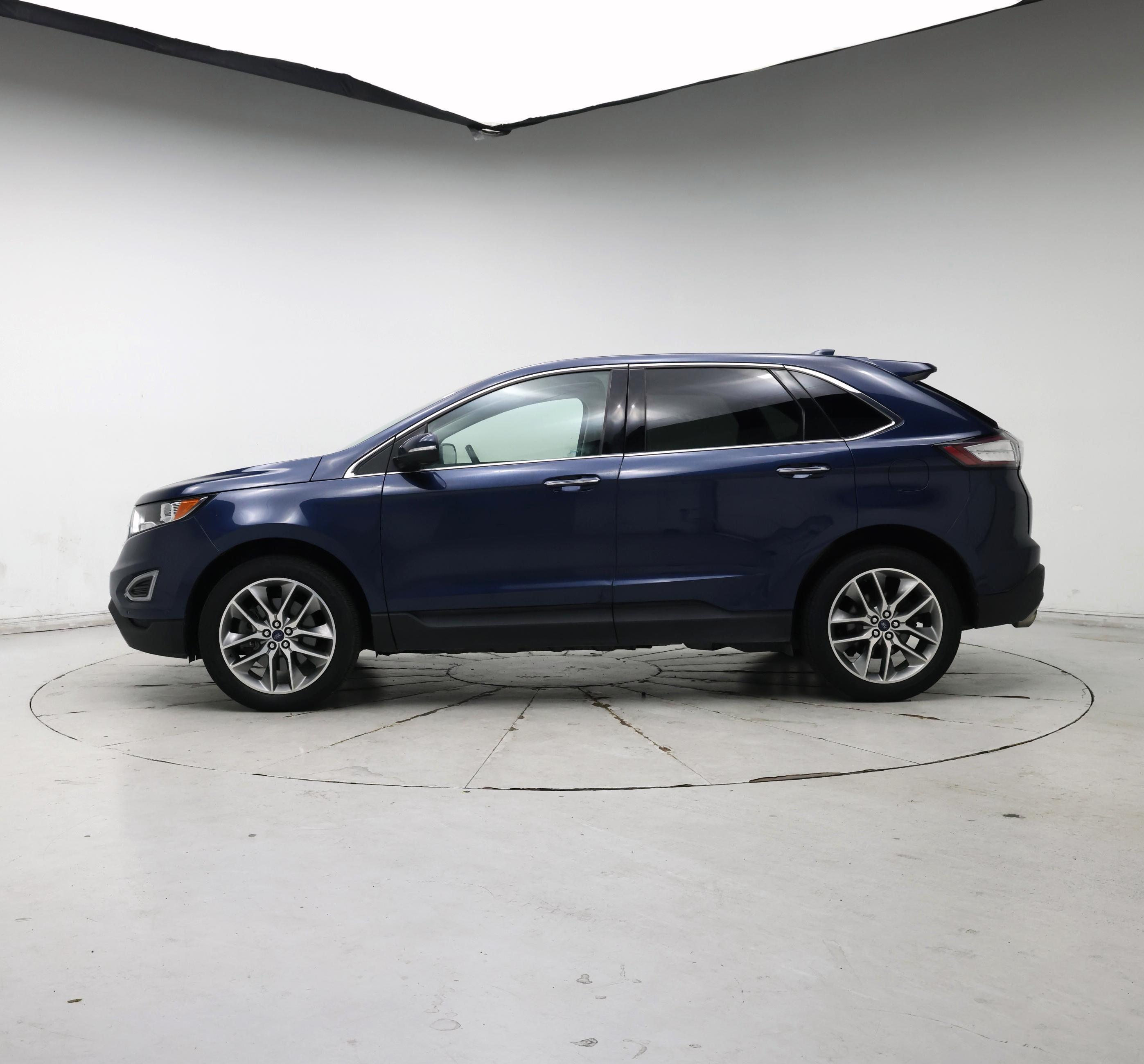 Thumbnail: 2017 Ford Edge - 3