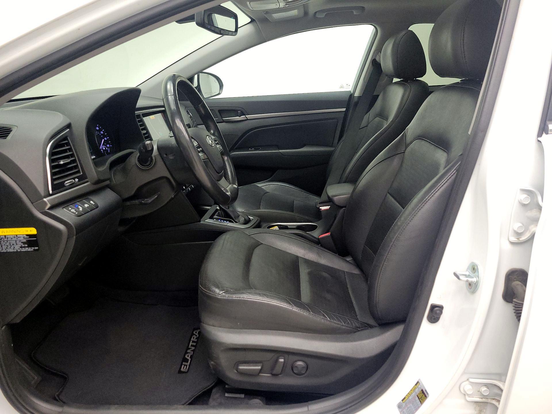 Thumbnail: 2017 Hyundai Elantra - 11
