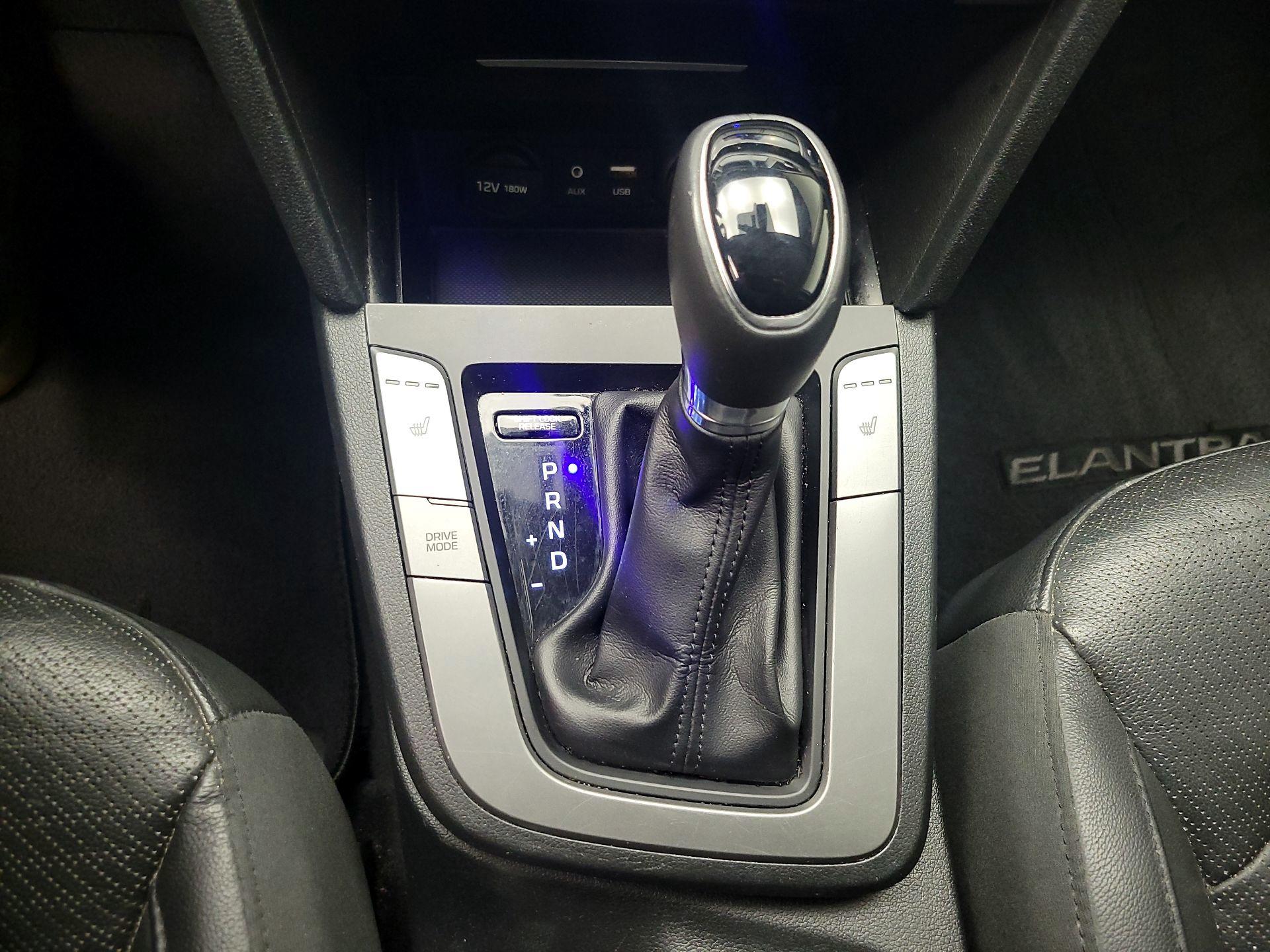 Thumbnail: 2017 Hyundai Elantra - 18