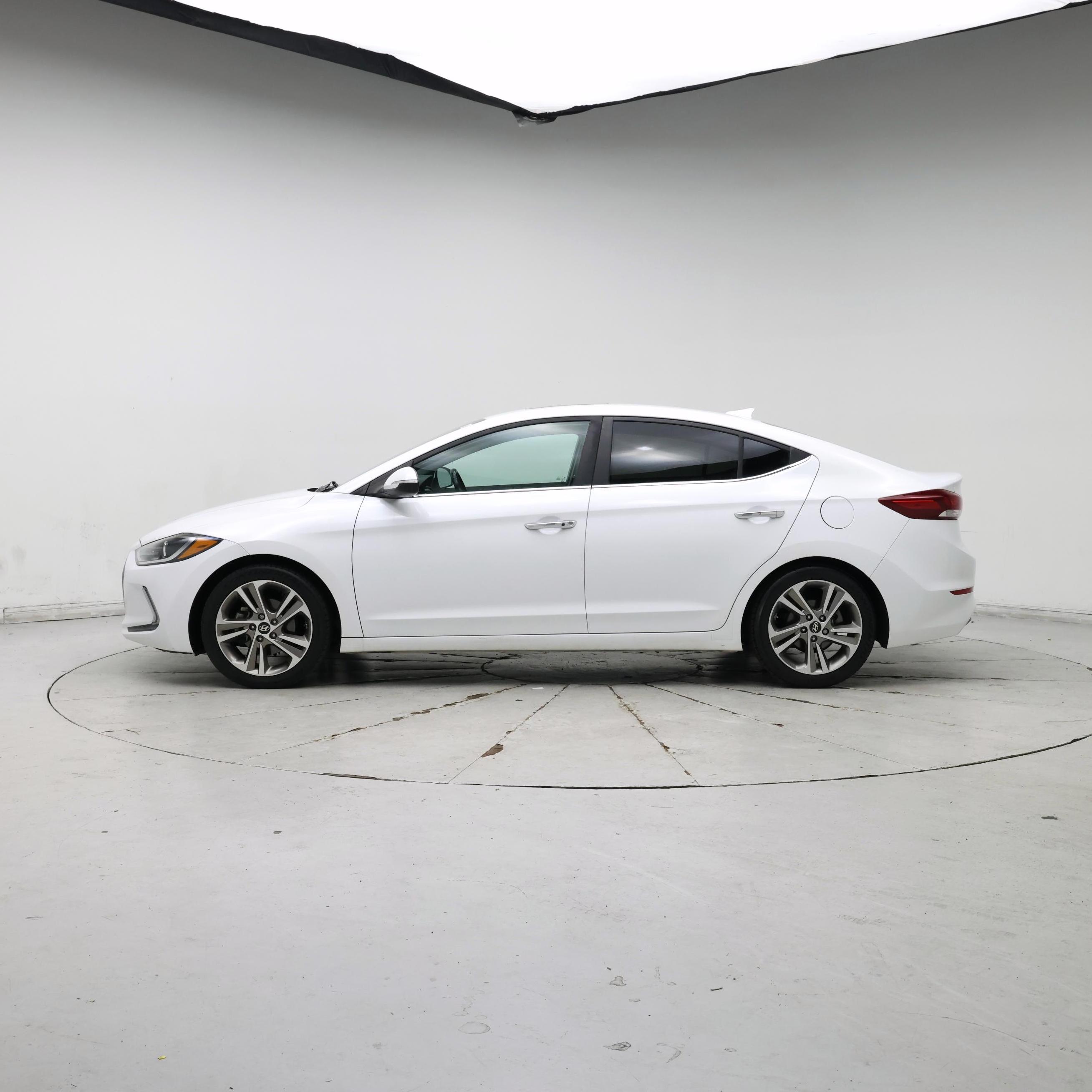 Thumbnail: 2017 Hyundai Elantra - 3