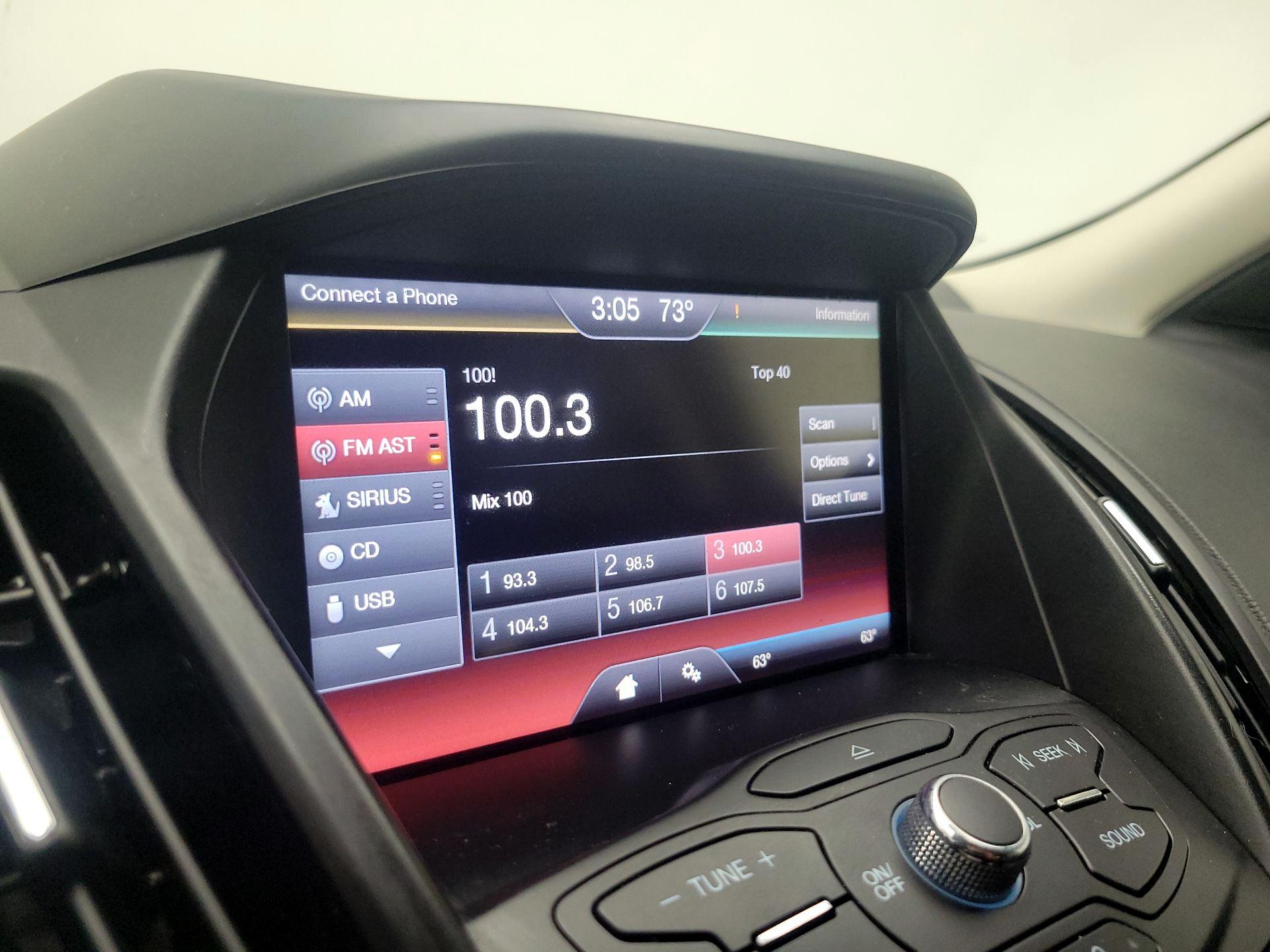 Thumbnail: 2015 Ford Escape - 15