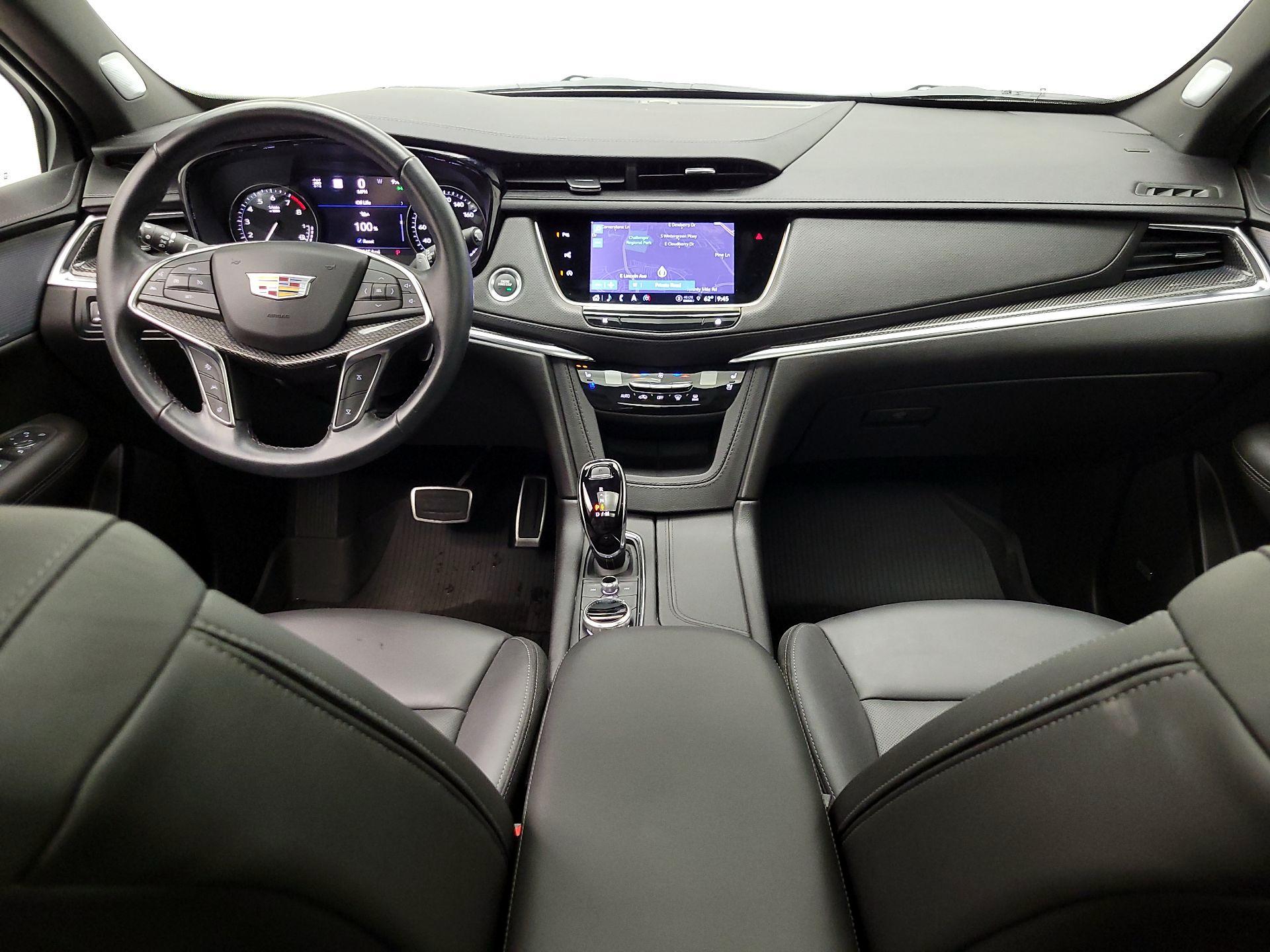 Thumbnail: 2024 Cadillac XT5 - 9