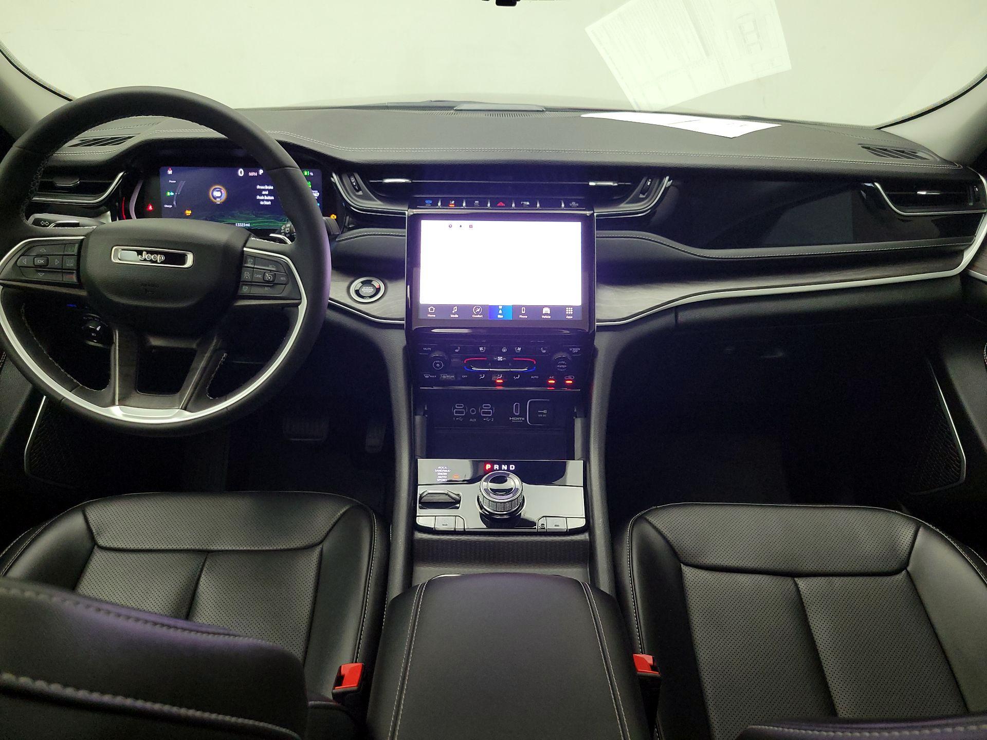 Thumbnail: 2023 Jeep Grand Cherokee - 9