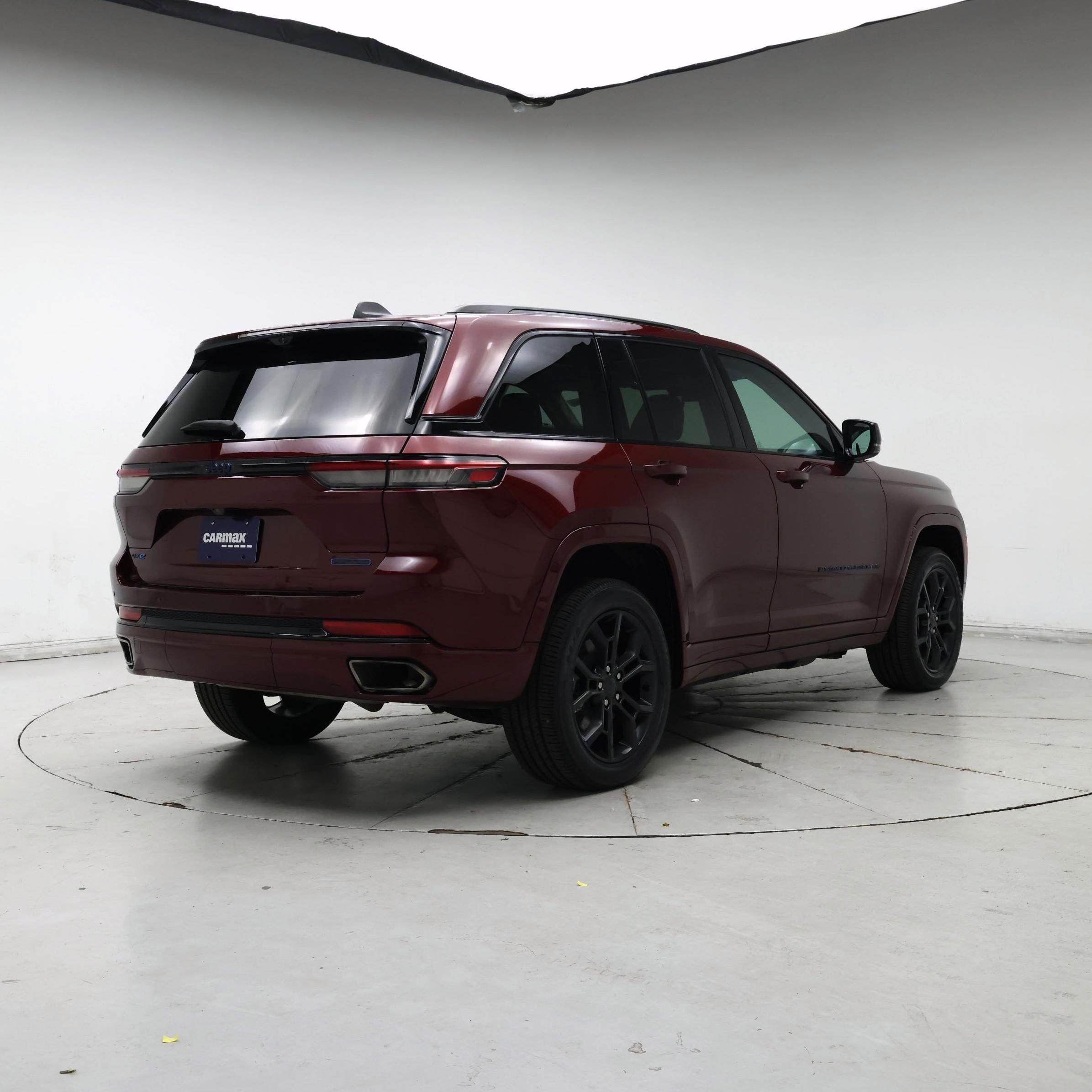 Thumbnail: 2023 Jeep Grand Cherokee - 8