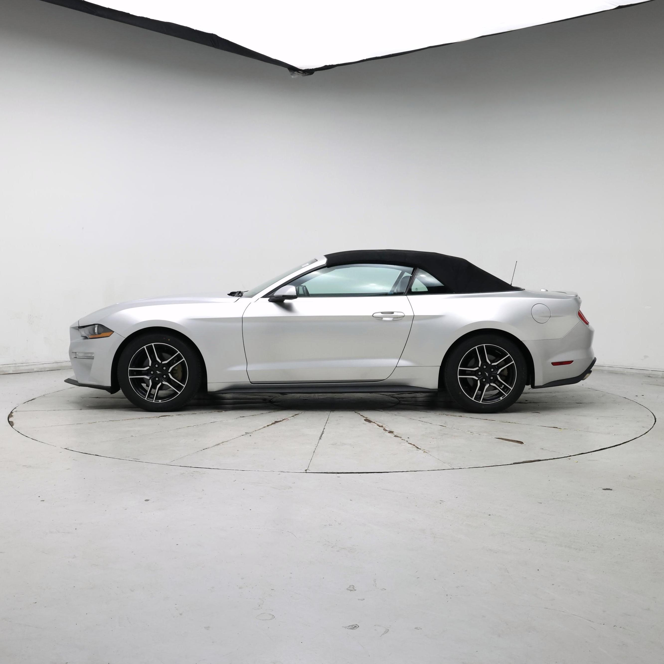 Thumbnail: 2018 Ford Mustang - 3