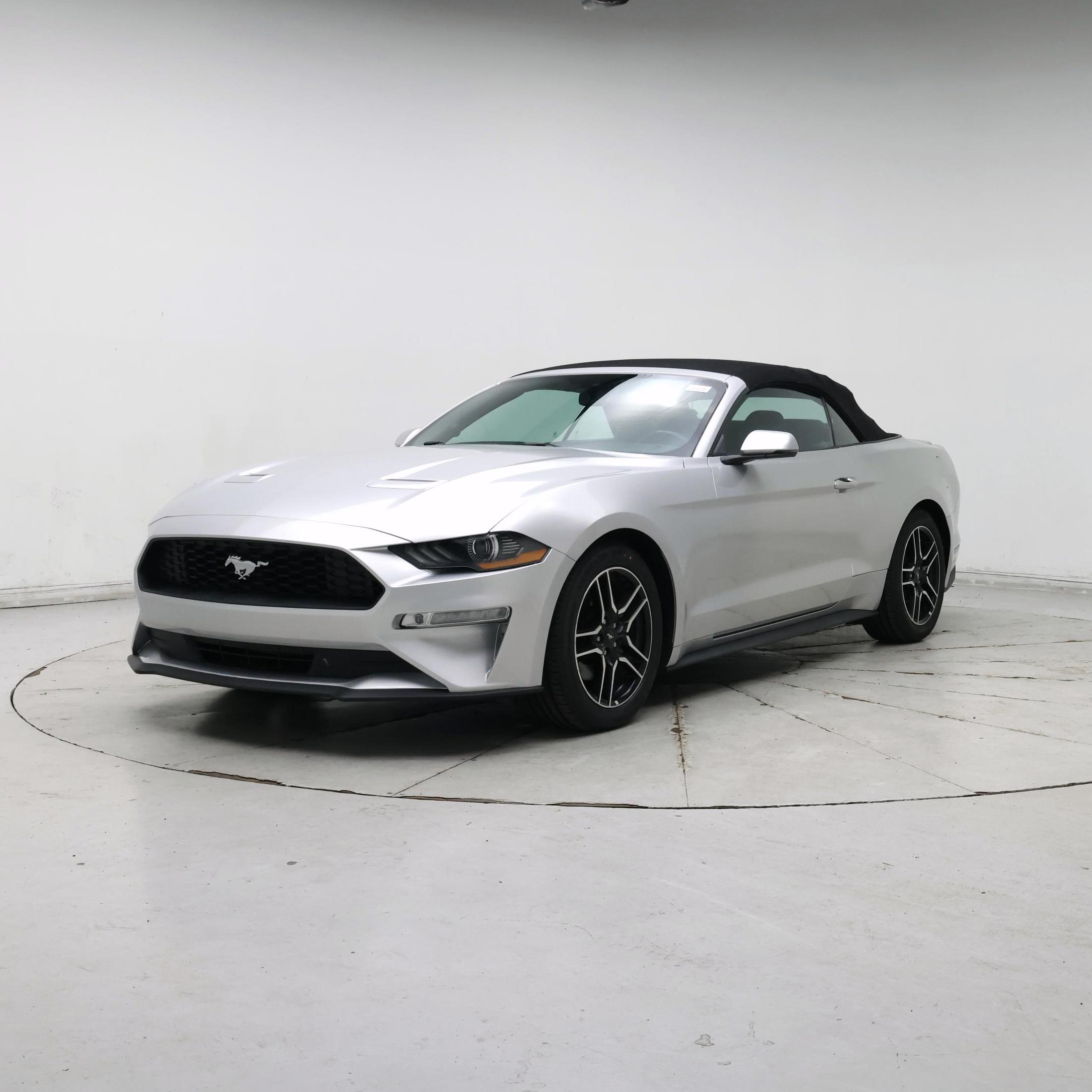 Thumbnail: 2018 Ford Mustang - 4
