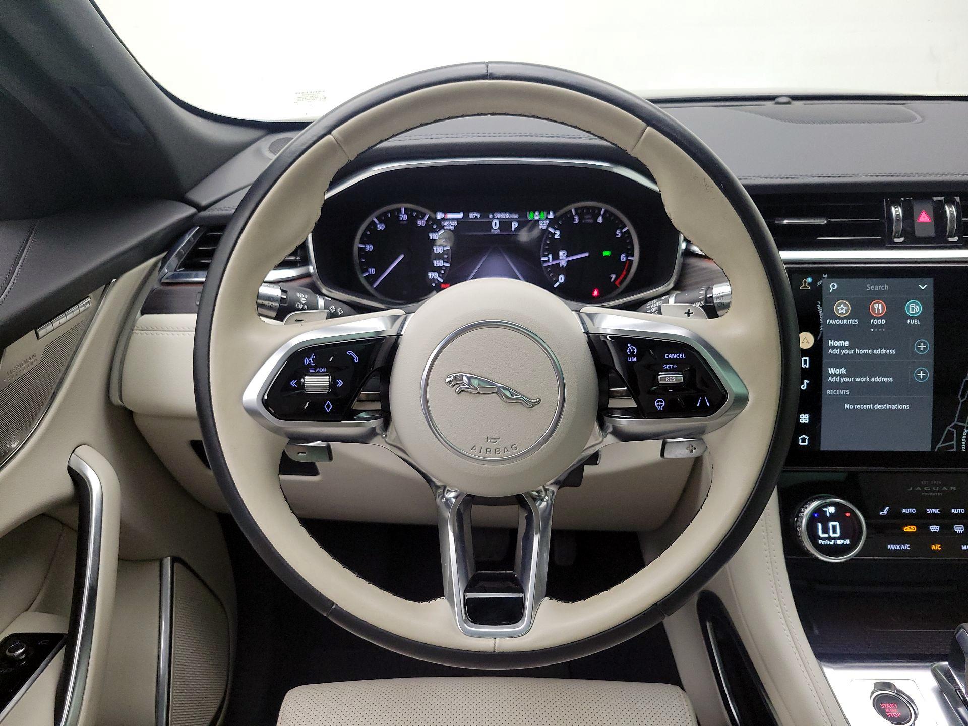 Thumbnail: 2021 Jaguar F-Pace - 10